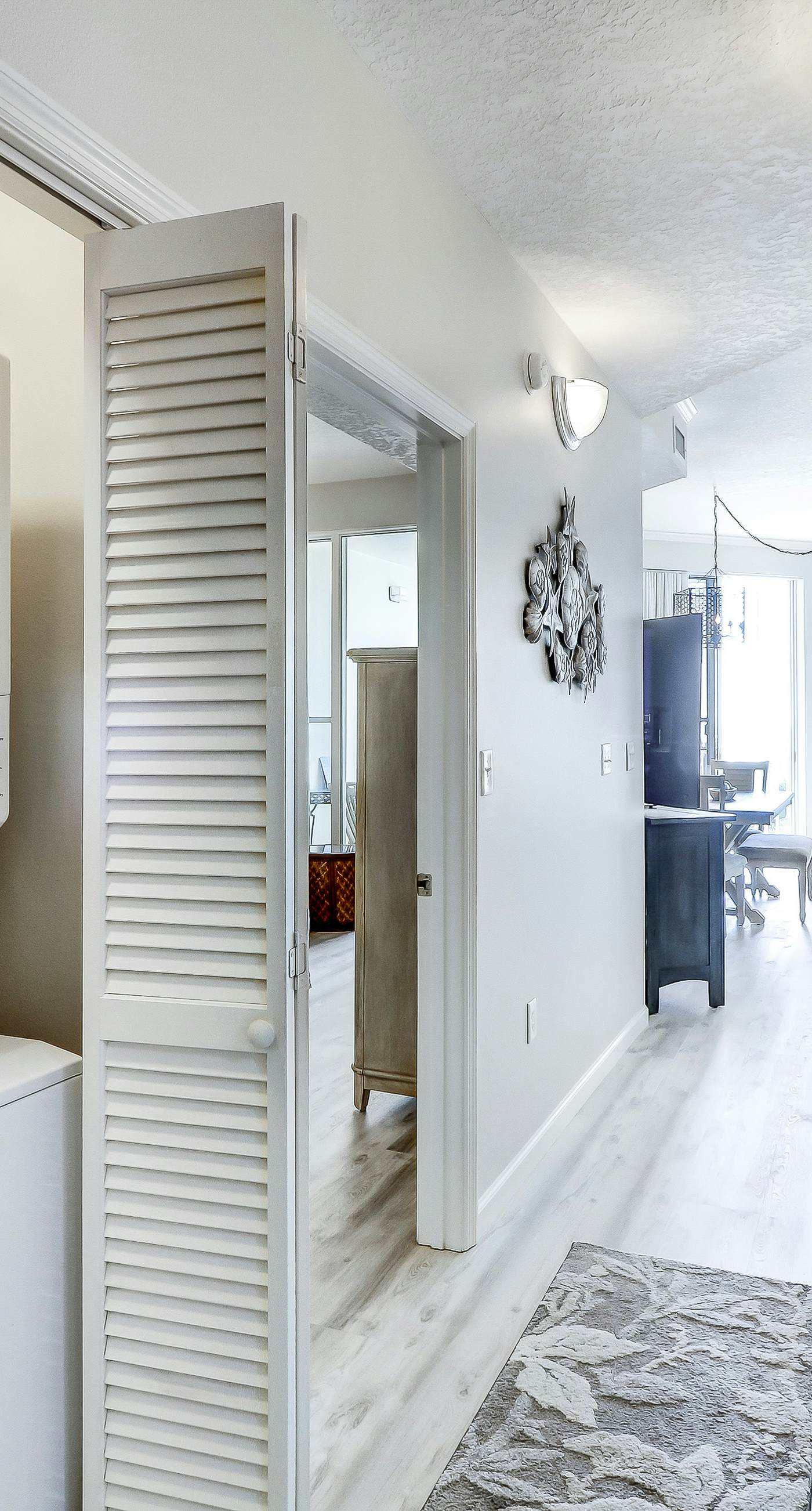 Beautiful 2nd-floor condo in Seagrove Beach with beach ambience & pickleball