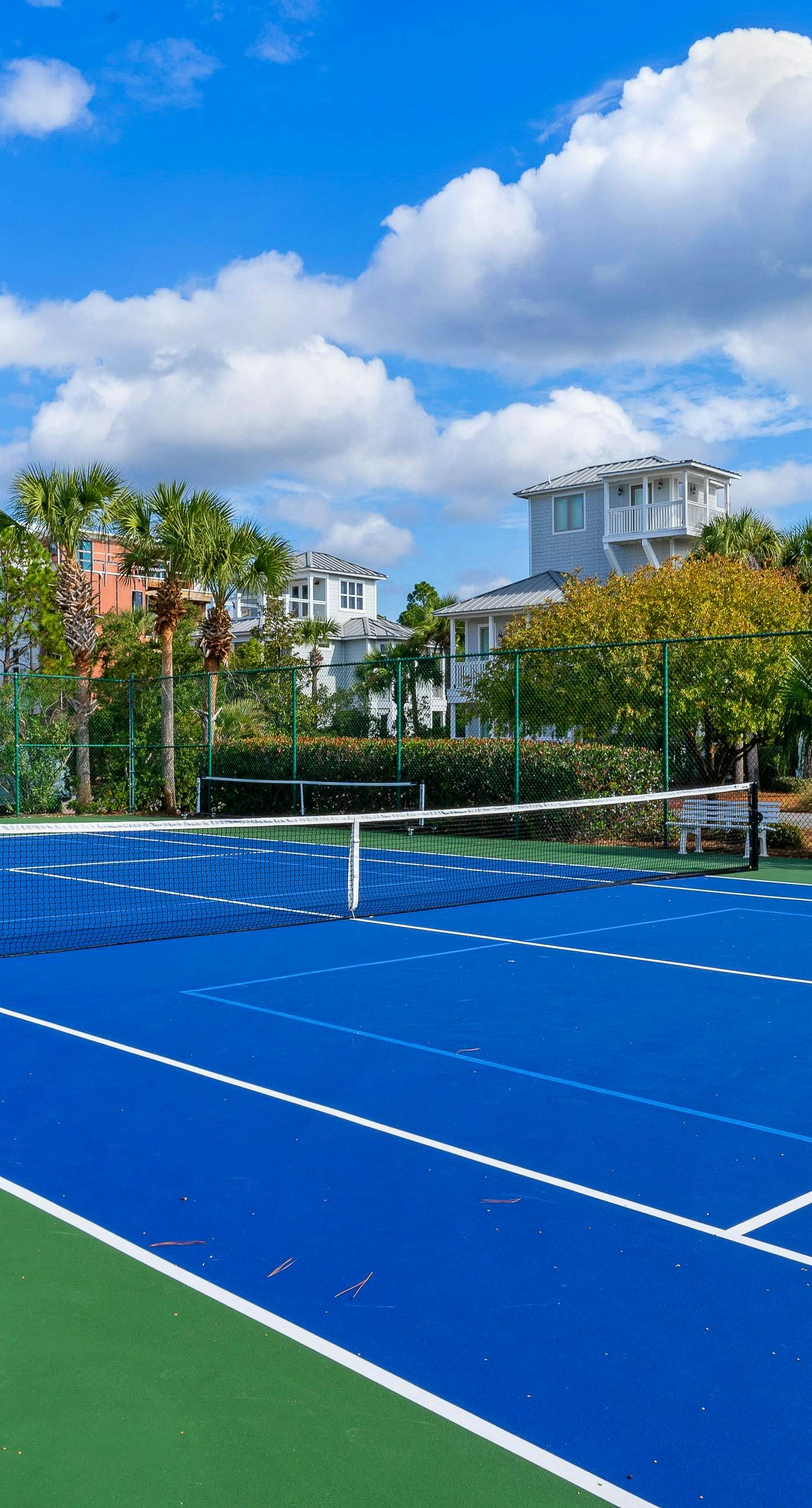 Beautiful 2nd-floor condo in Seagrove Beach with beach ambience & pickleball