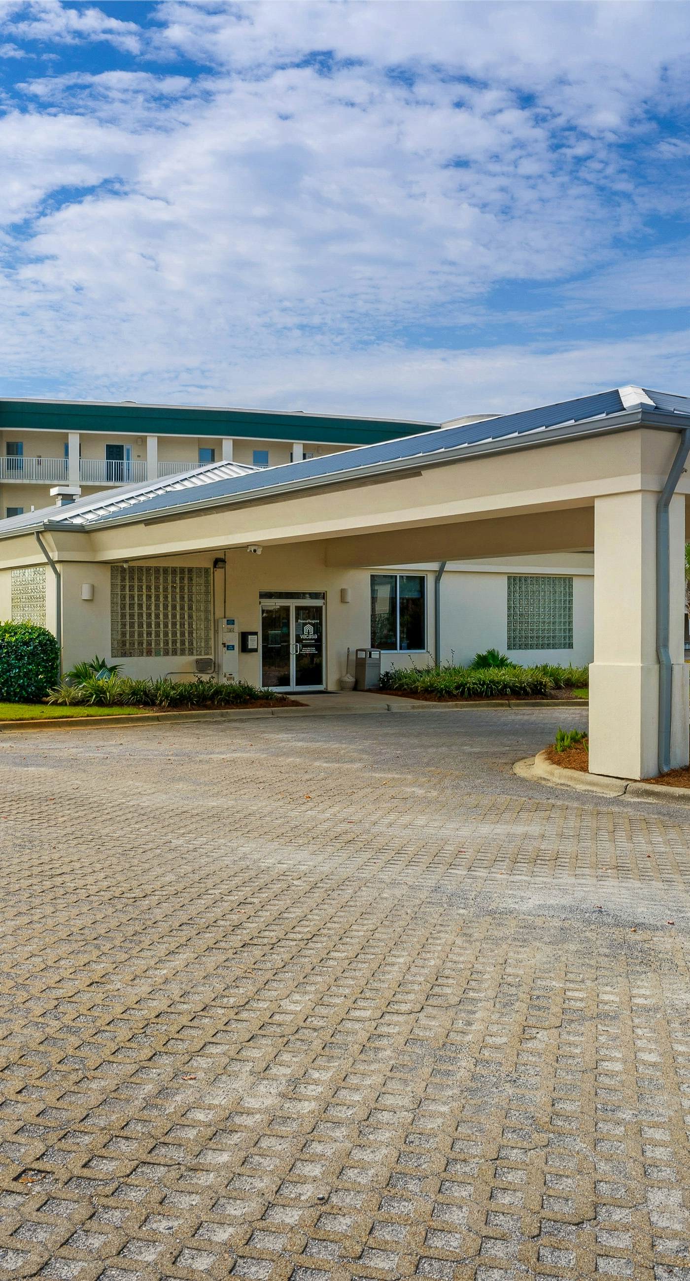 Beautiful 2nd-floor condo in Seagrove Beach with beach ambience & pickleball