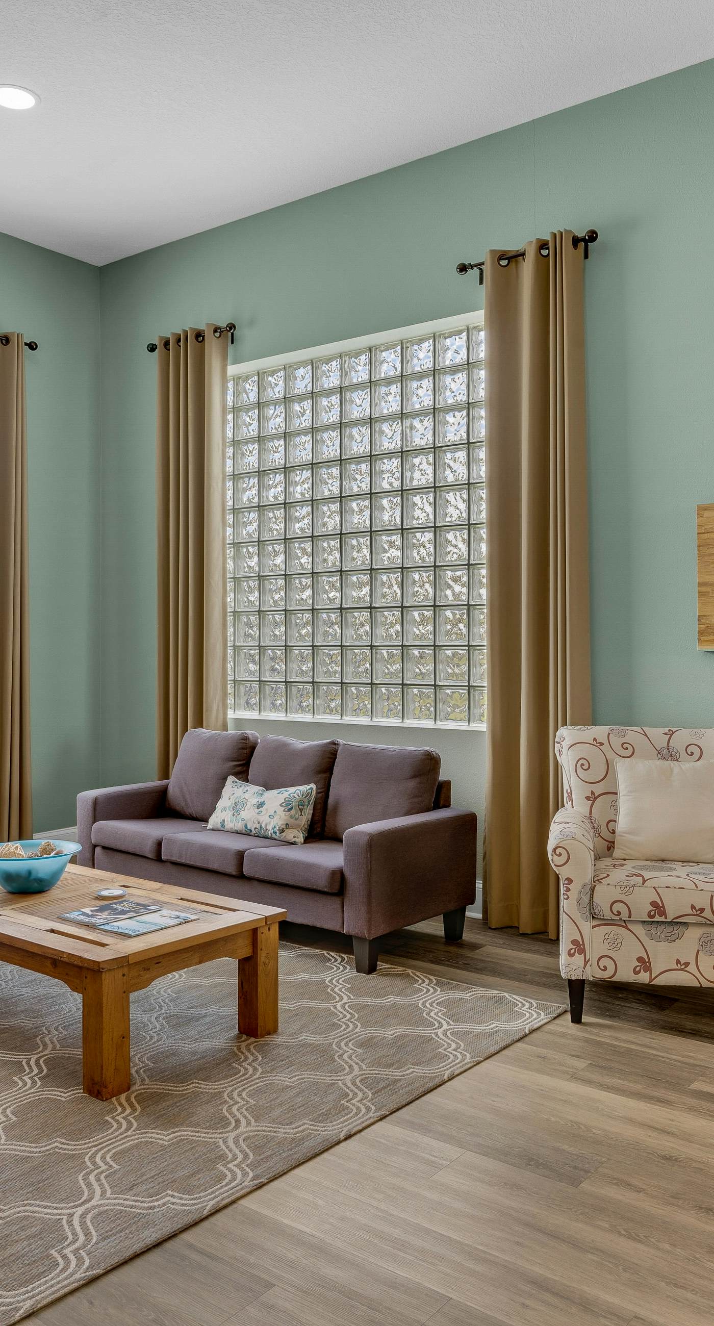 Beautiful 2nd-floor condo in Seagrove Beach with beach ambience & pickleball