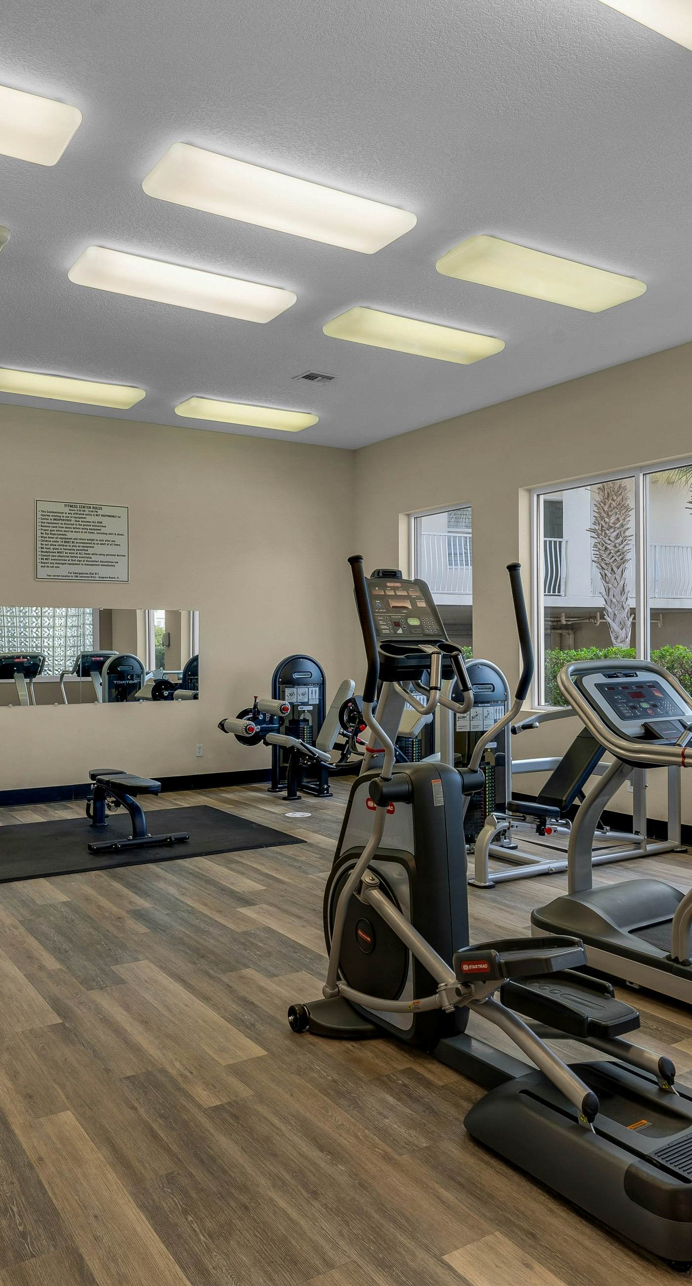 Beautiful 2nd-floor condo in Seagrove Beach with beach ambience & pickleball