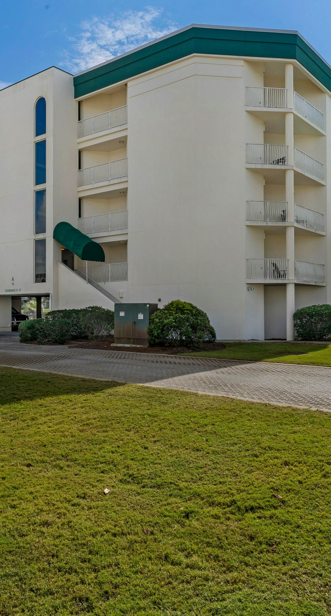 Beautiful 2nd-floor condo in Seagrove Beach with beach ambience & pickleball