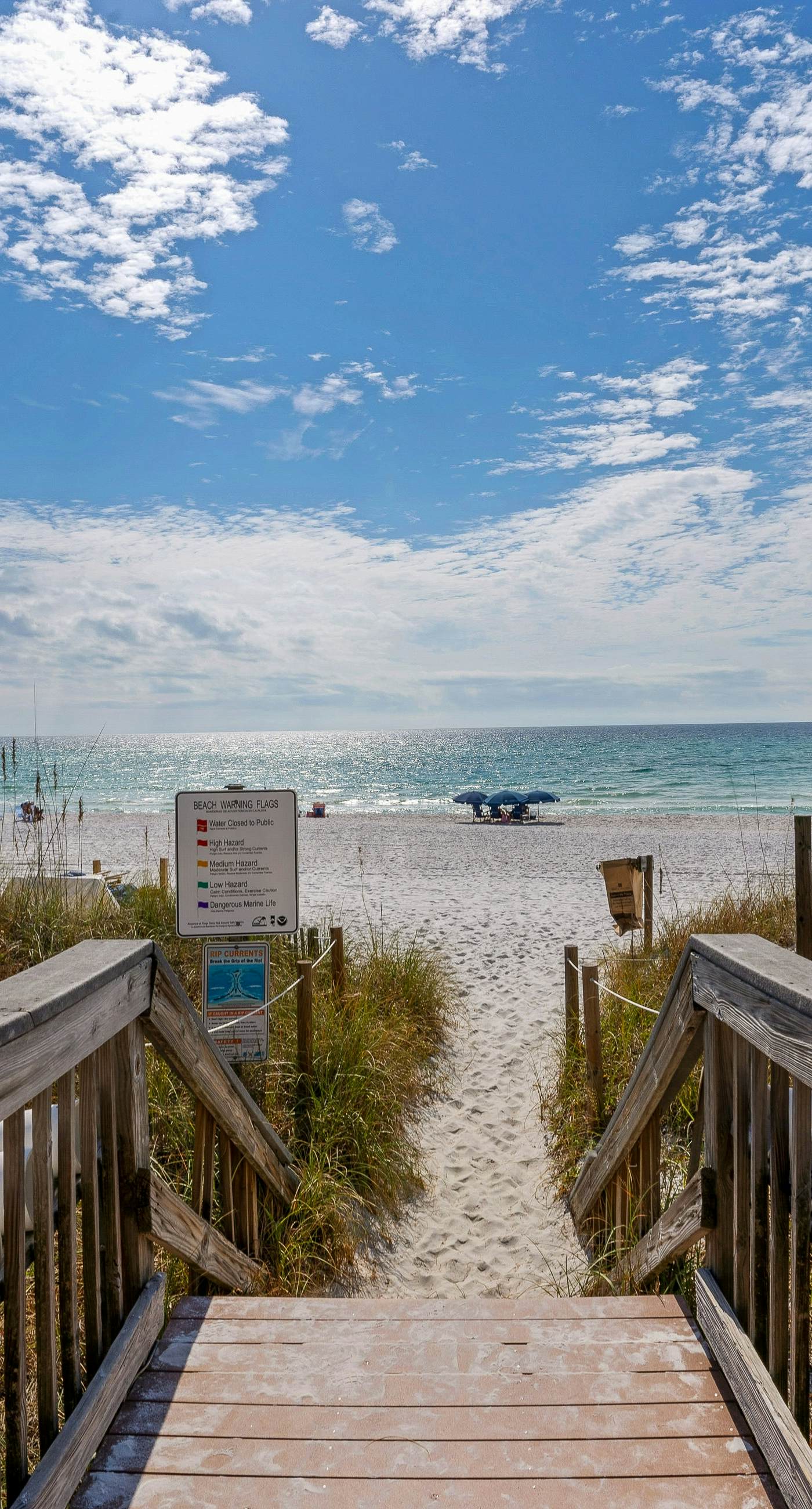Beautiful 2nd-floor condo in Seagrove Beach with beach ambience & pickleball