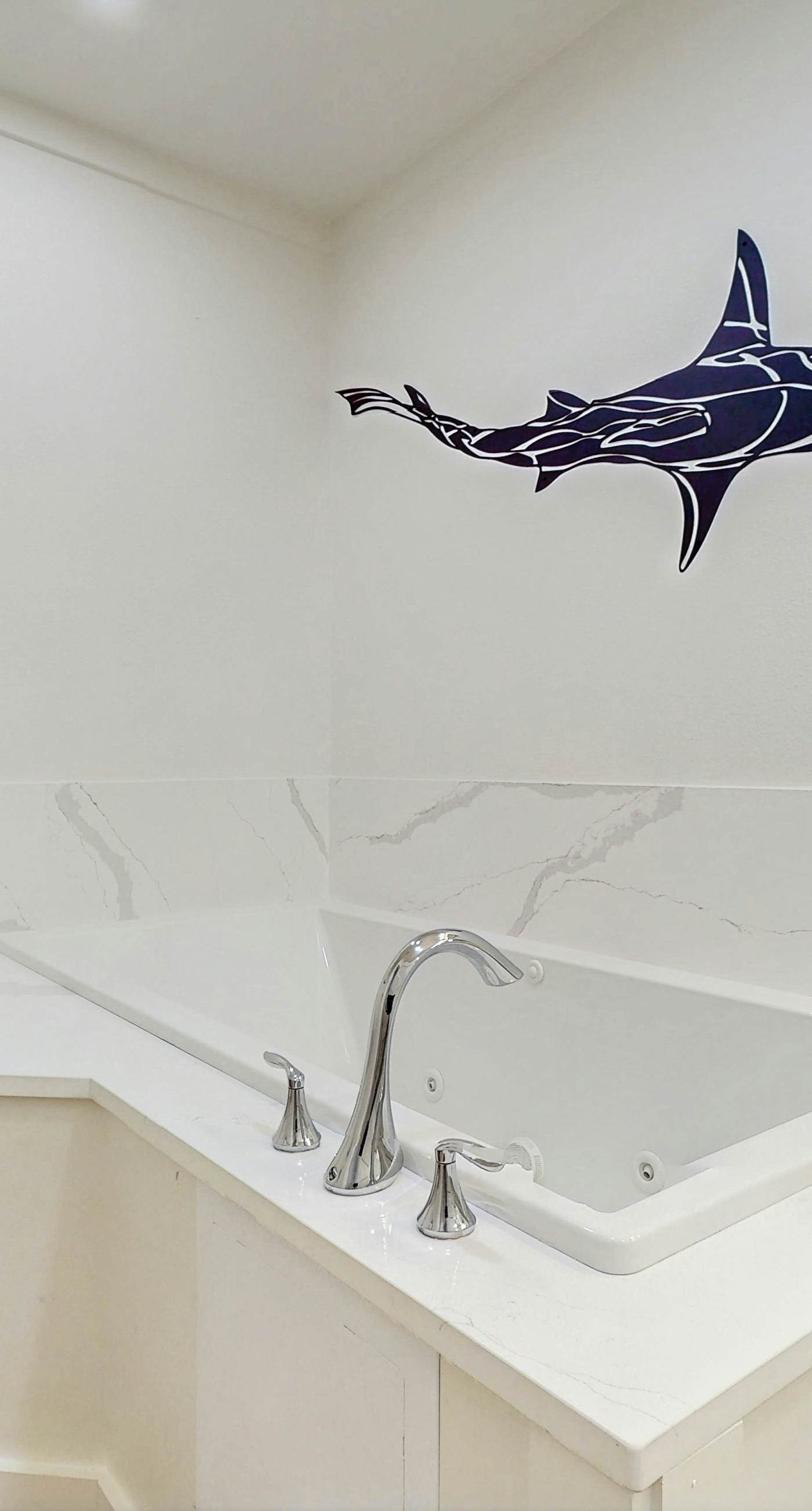 Gulf-front view & spacious condo with wraparound balcony & pickleball