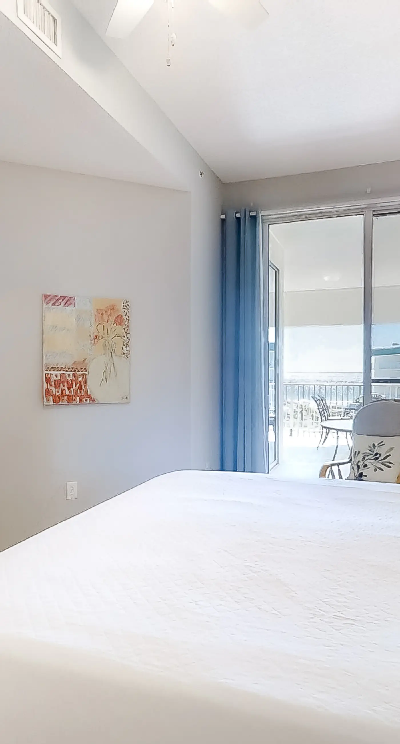 Magical 3rd-floor condo with pools, telescope for stargazing & pickleball