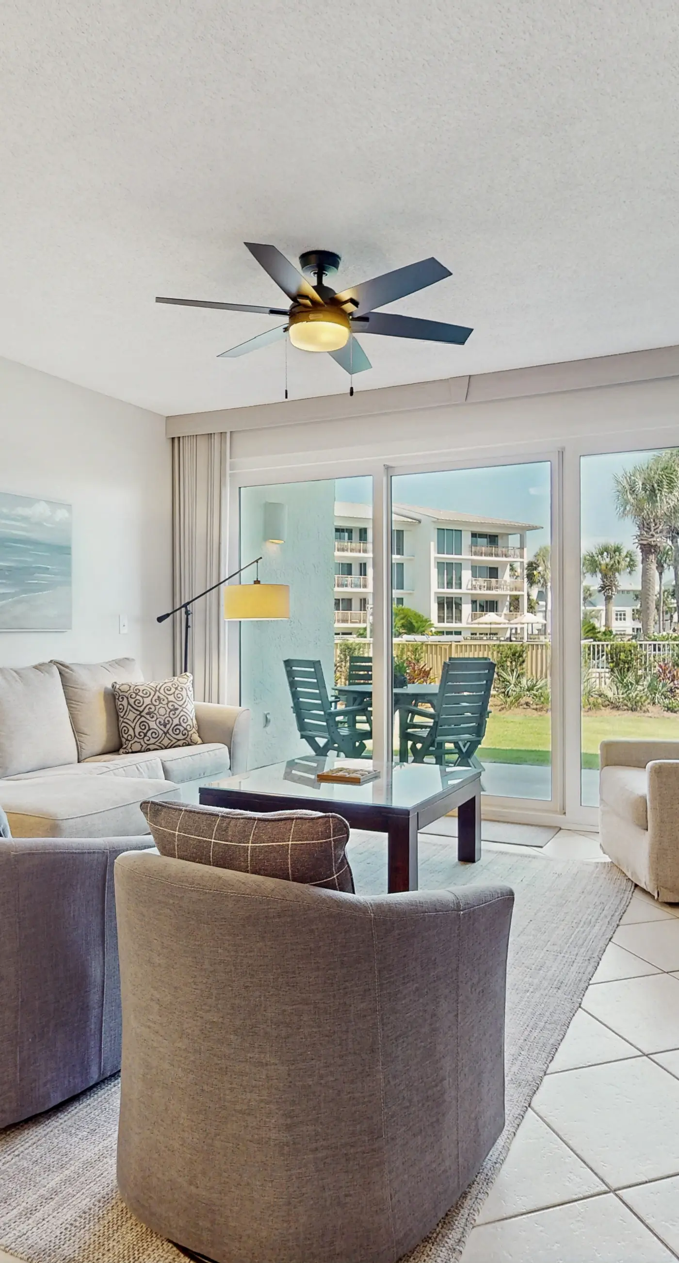Coastal condo with lagoon pool, bike rentals, tennis, pickleball & beach access