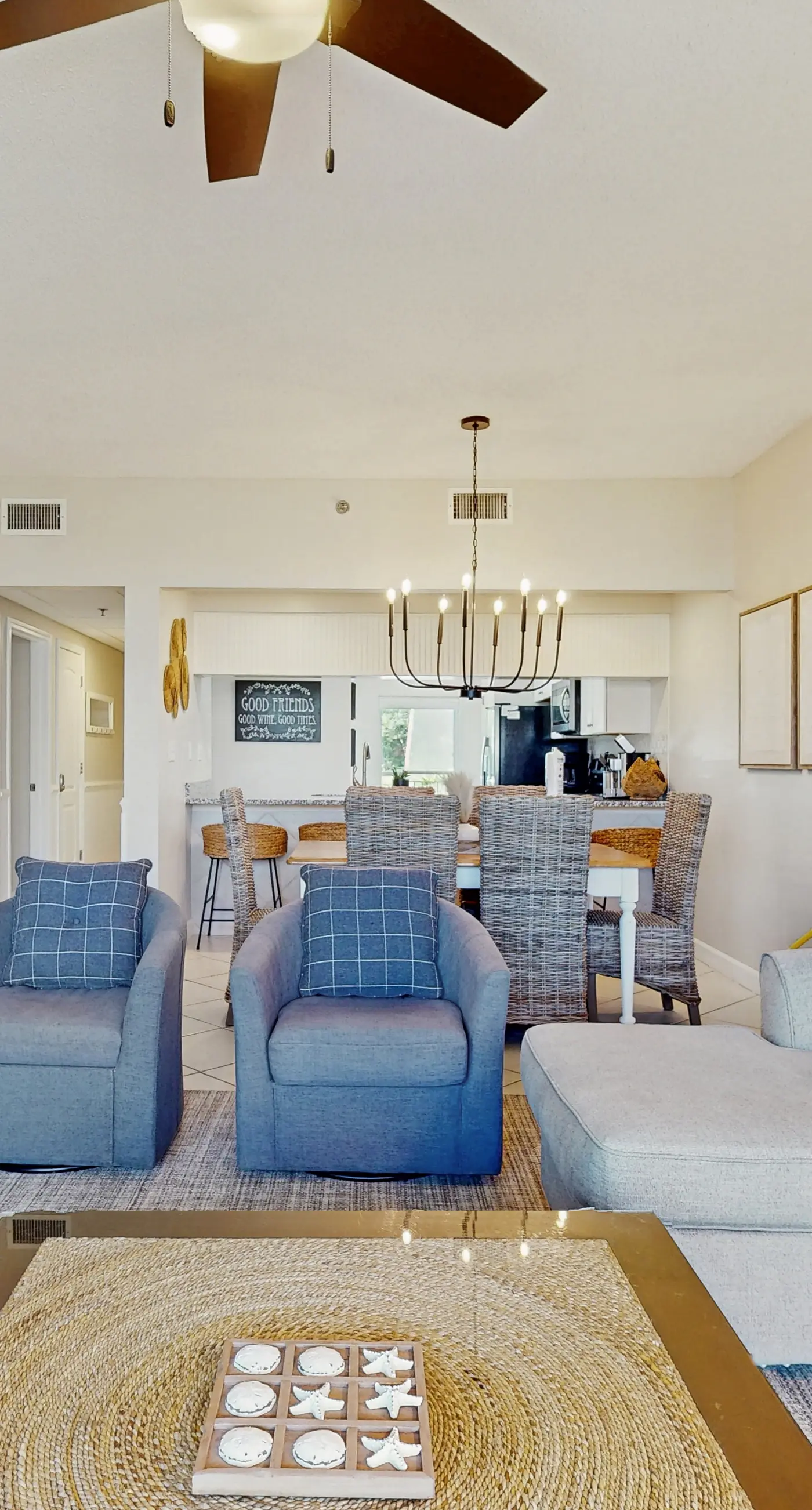 Coastal condo with lagoon pool, bike rentals, tennis, pickleball & beach access