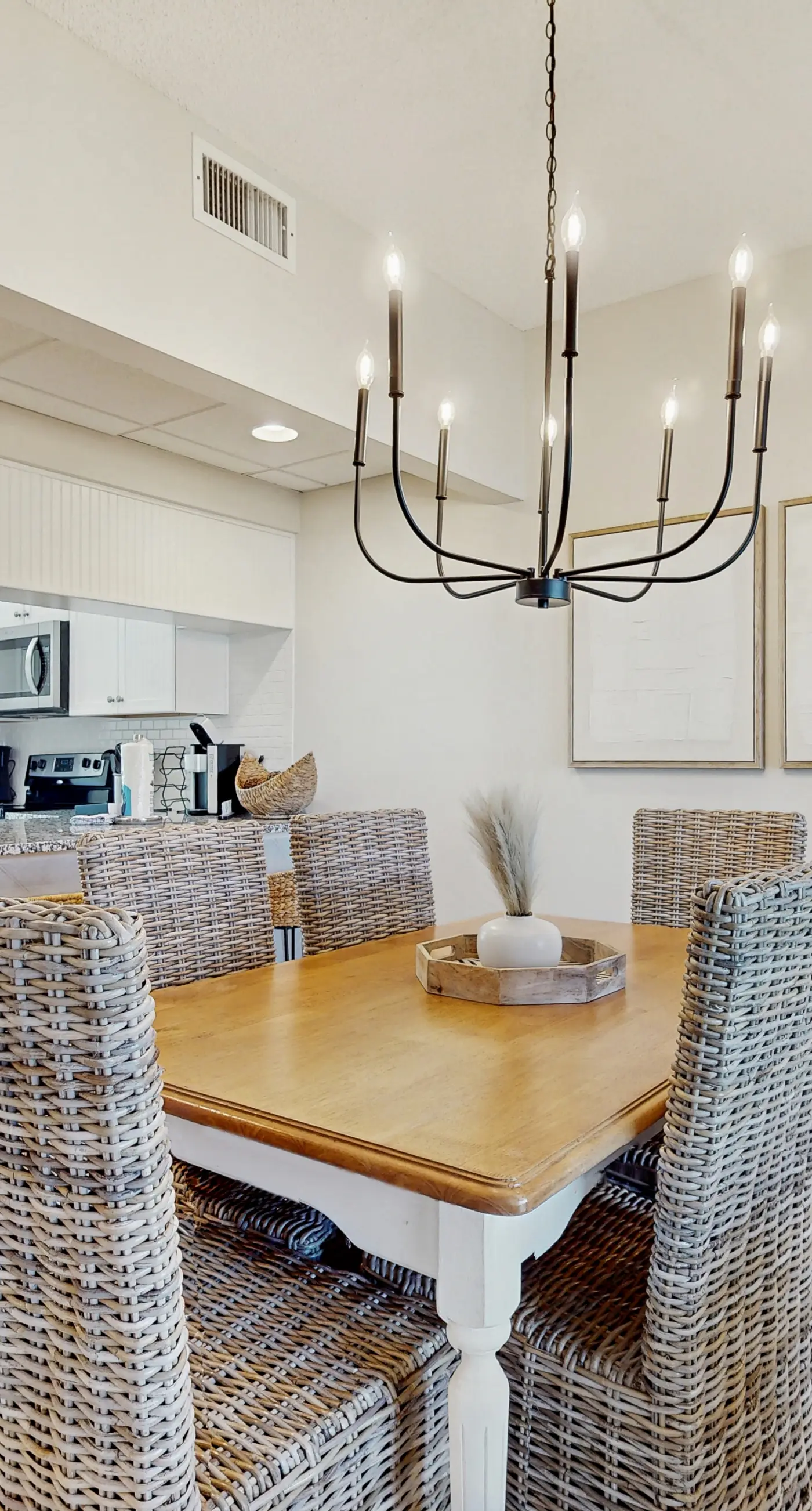 Coastal condo with lagoon pool, bike rentals, tennis, pickleball & beach access