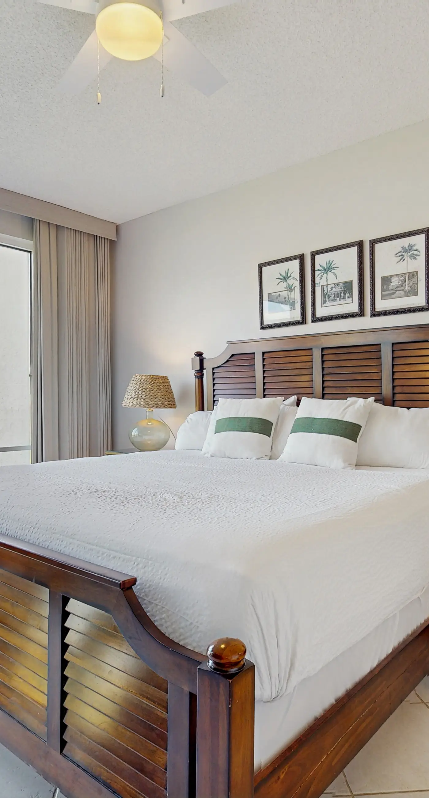 Coastal condo with lagoon pool, bike rentals, tennis, pickleball & beach access