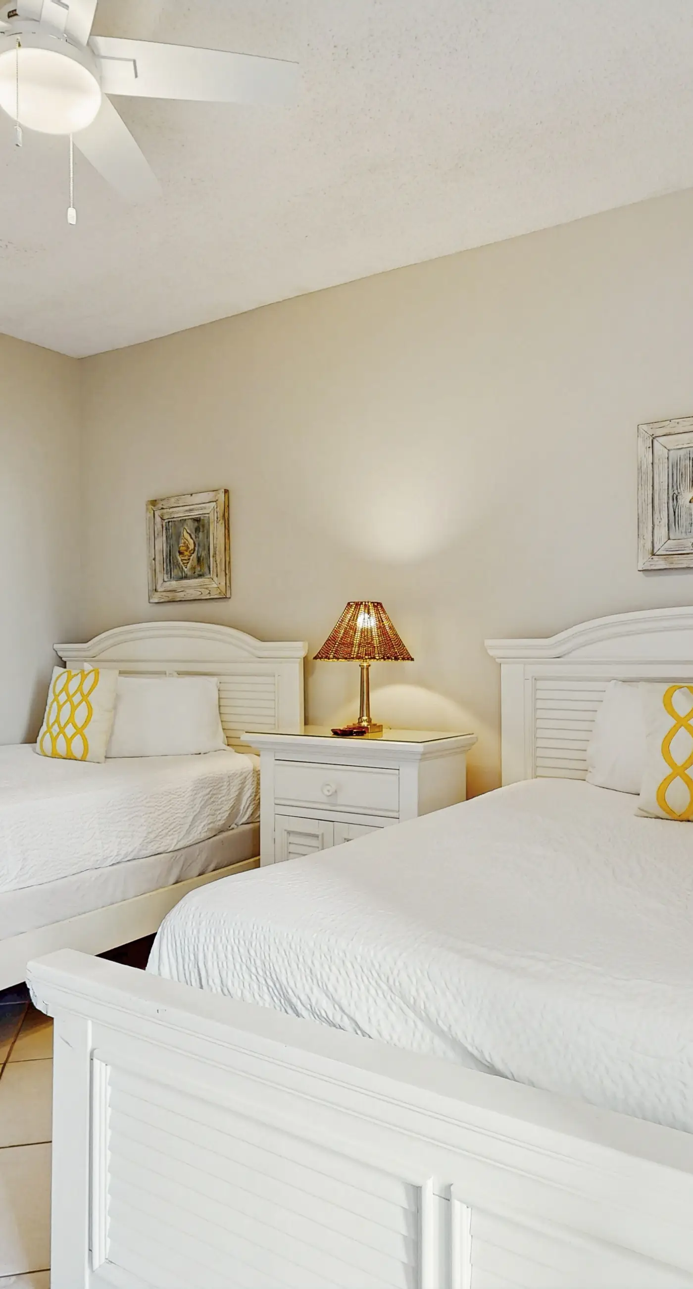 Coastal condo with lagoon pool, bike rentals, tennis, pickleball & beach access