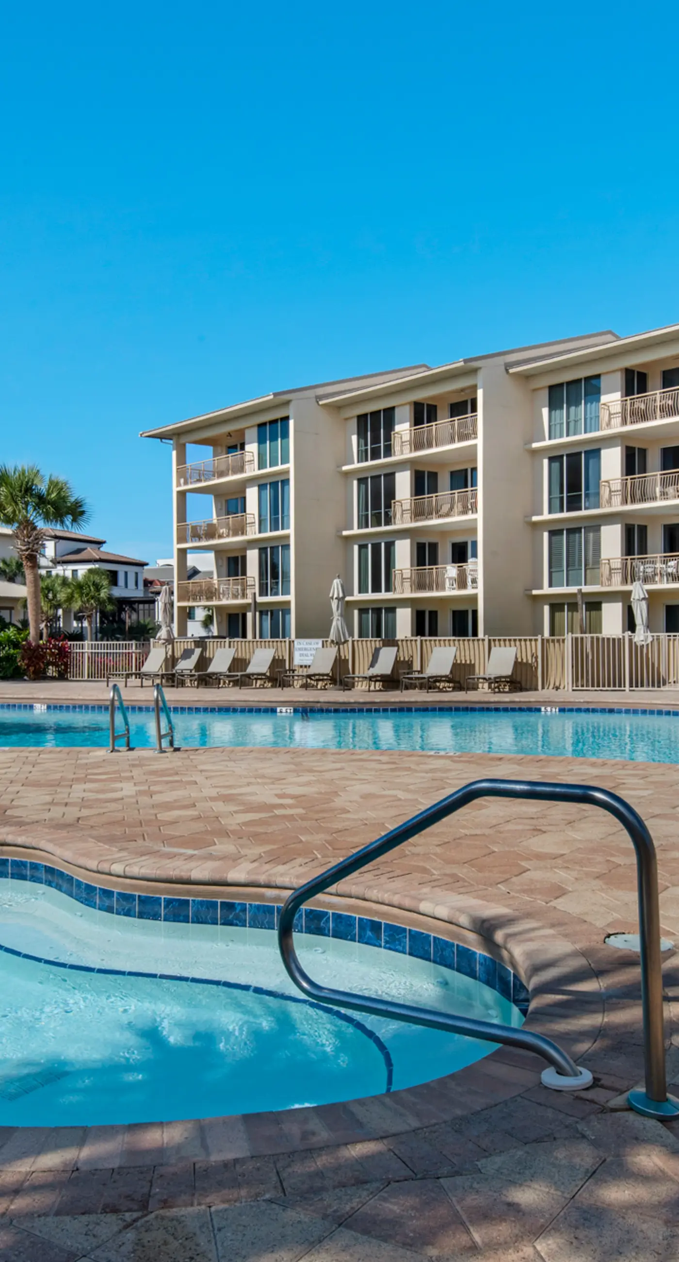 Condo on the beach with tennis, pickleball, shuffleboard & balcony