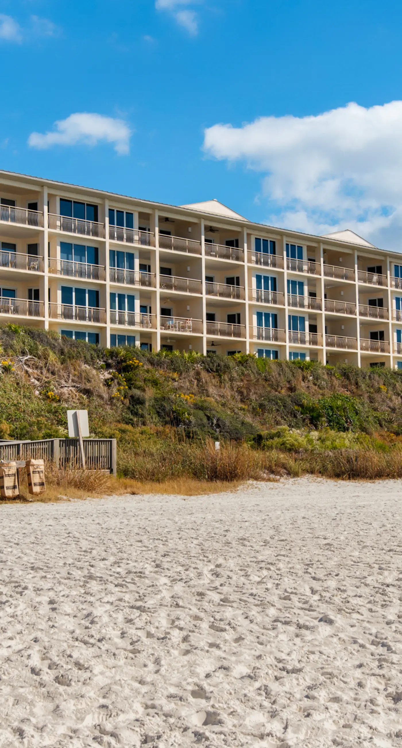 Condo on the beach with tennis, pickleball, shuffleboard & balcony