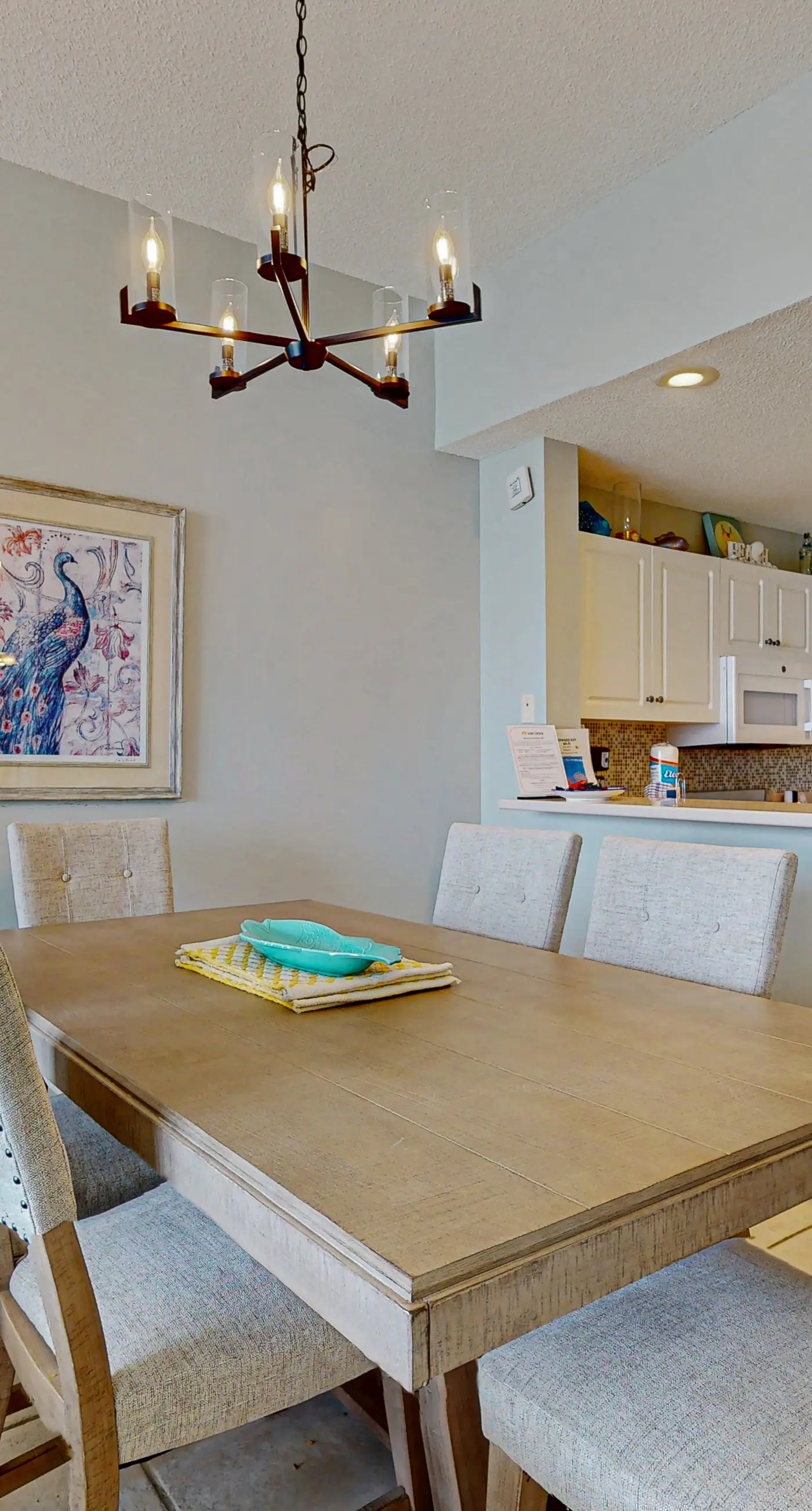 Gorgeous home a walk to the Gulf & minutes from dining