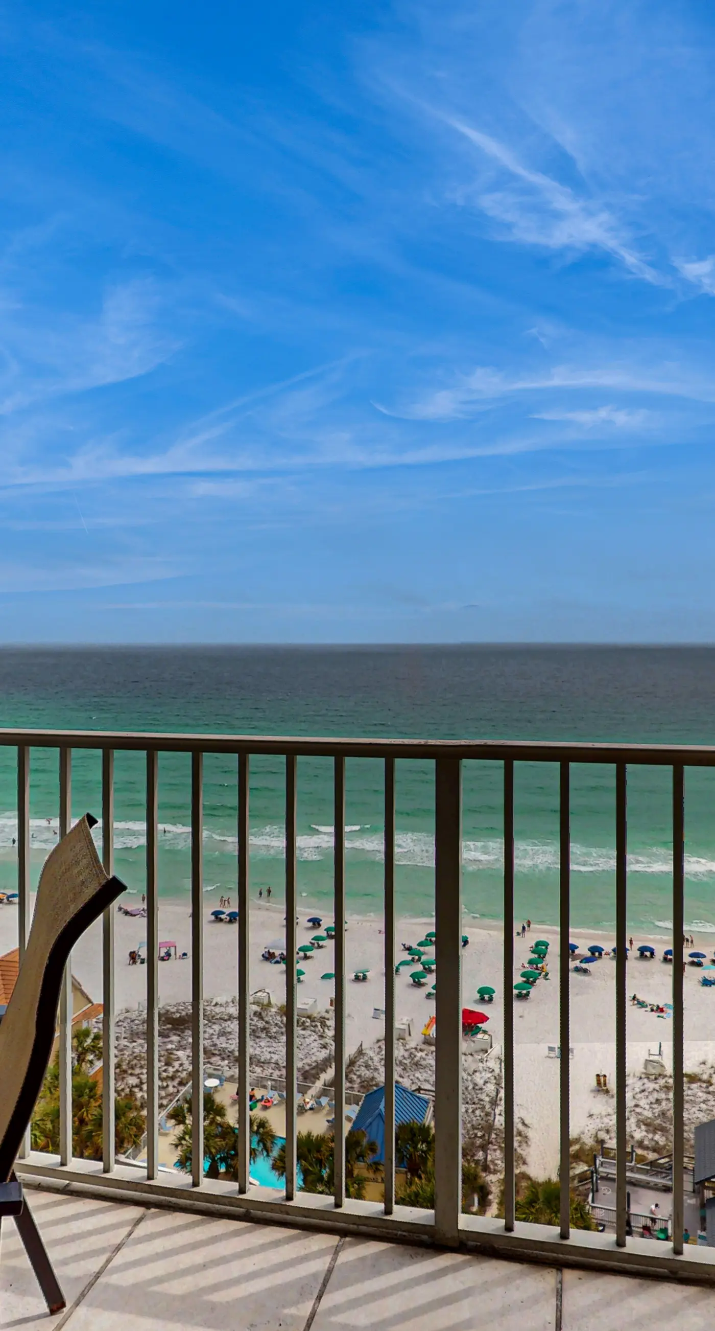 Gorgeous home a walk to the Gulf & minutes from dining