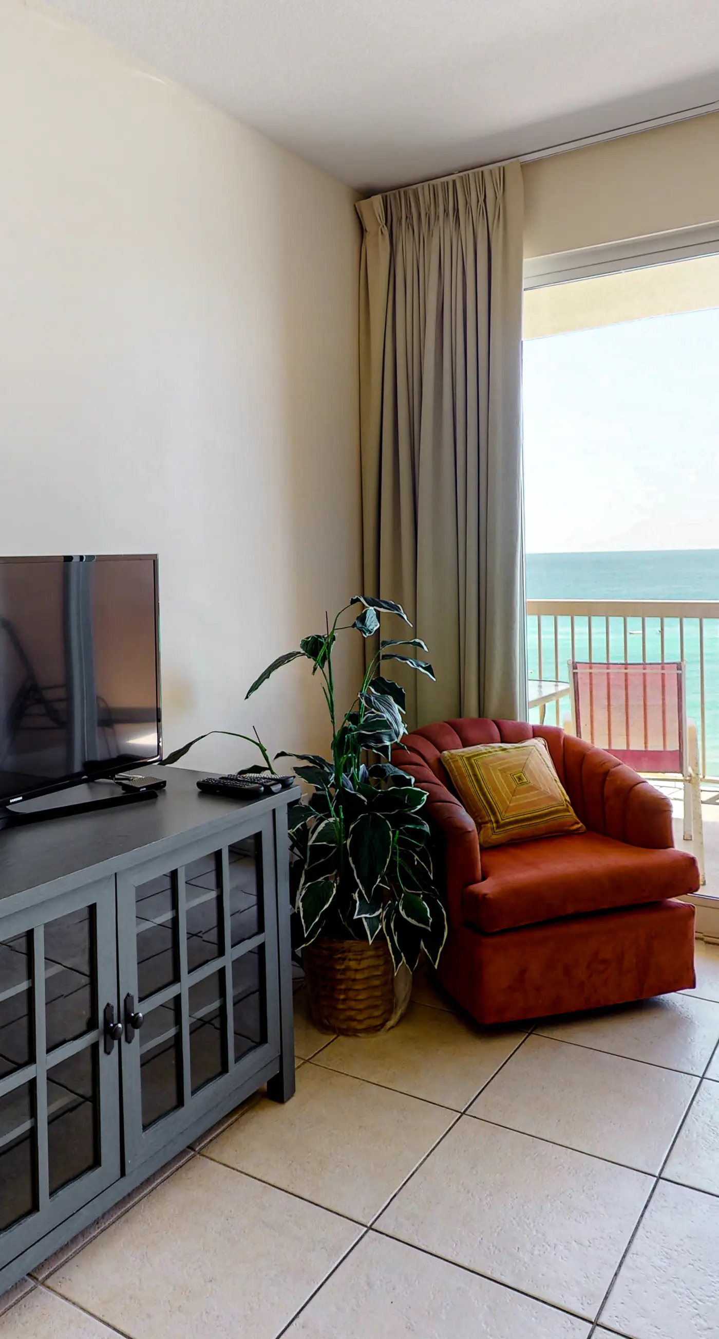 Sunrise Beach 1006 - Beachfront Condo