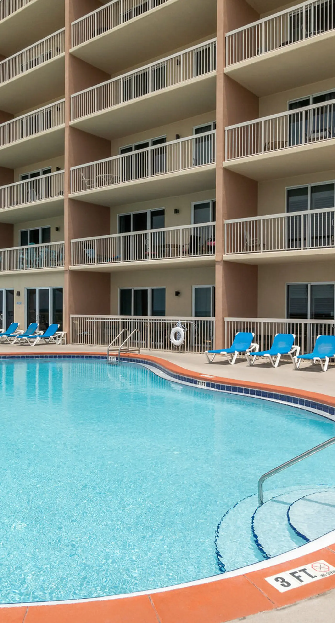 Sunrise Beach 1006 - Beachfront Condo