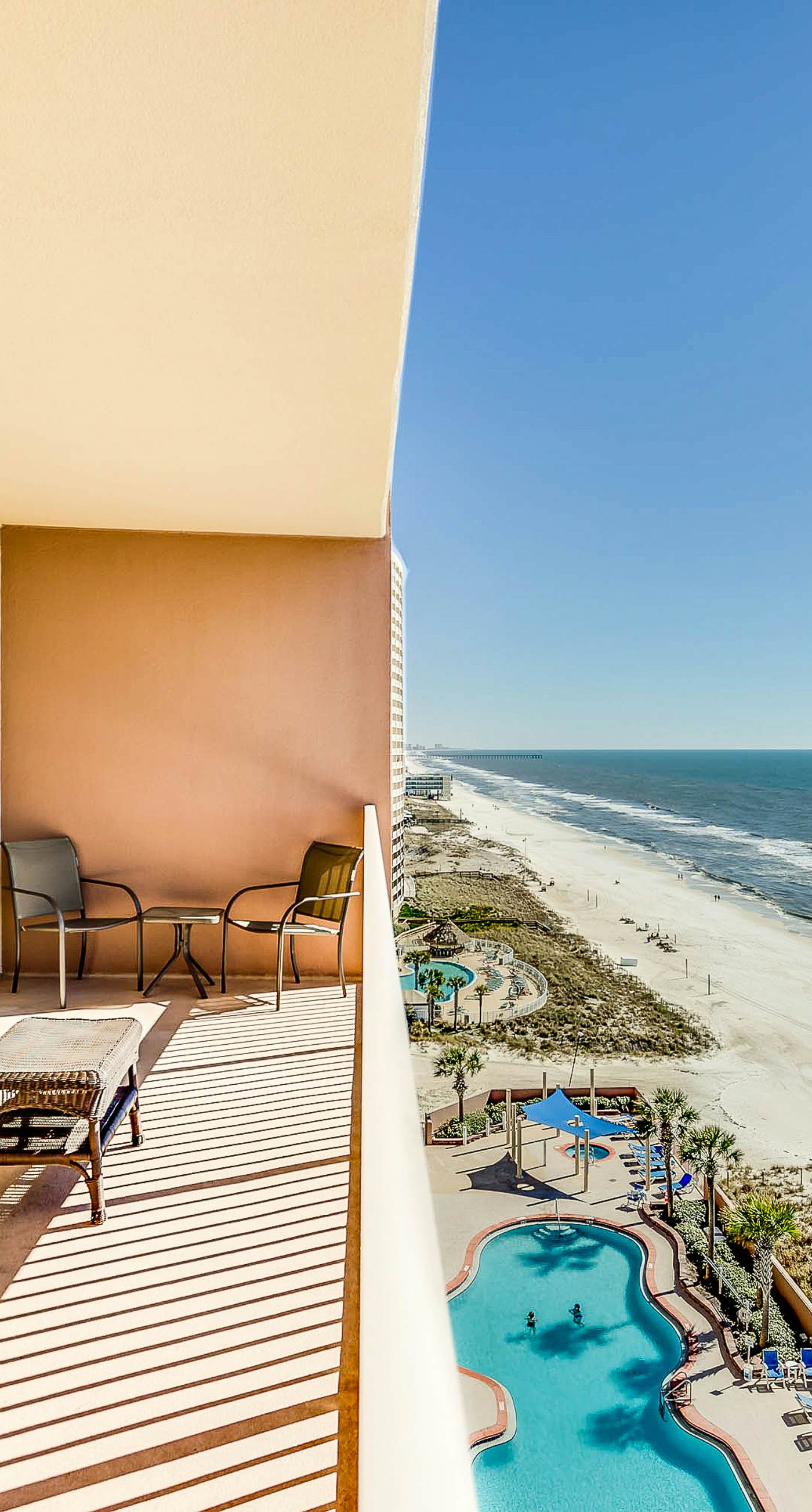 Gorgeous waterfront condo with incredible views, two pools & gym