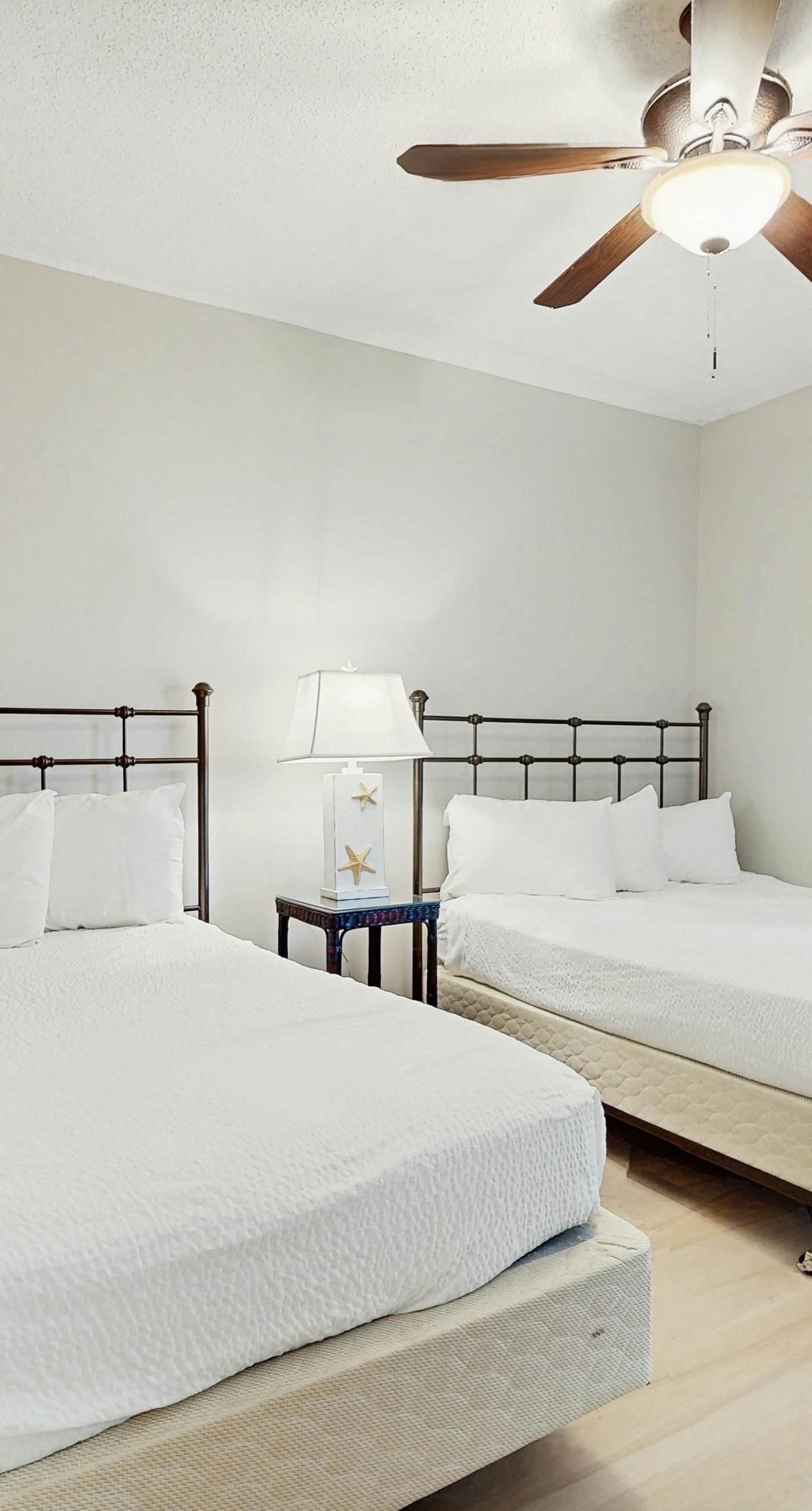 Elegant abode overlooking the pool with beach access, tennis & pickleball