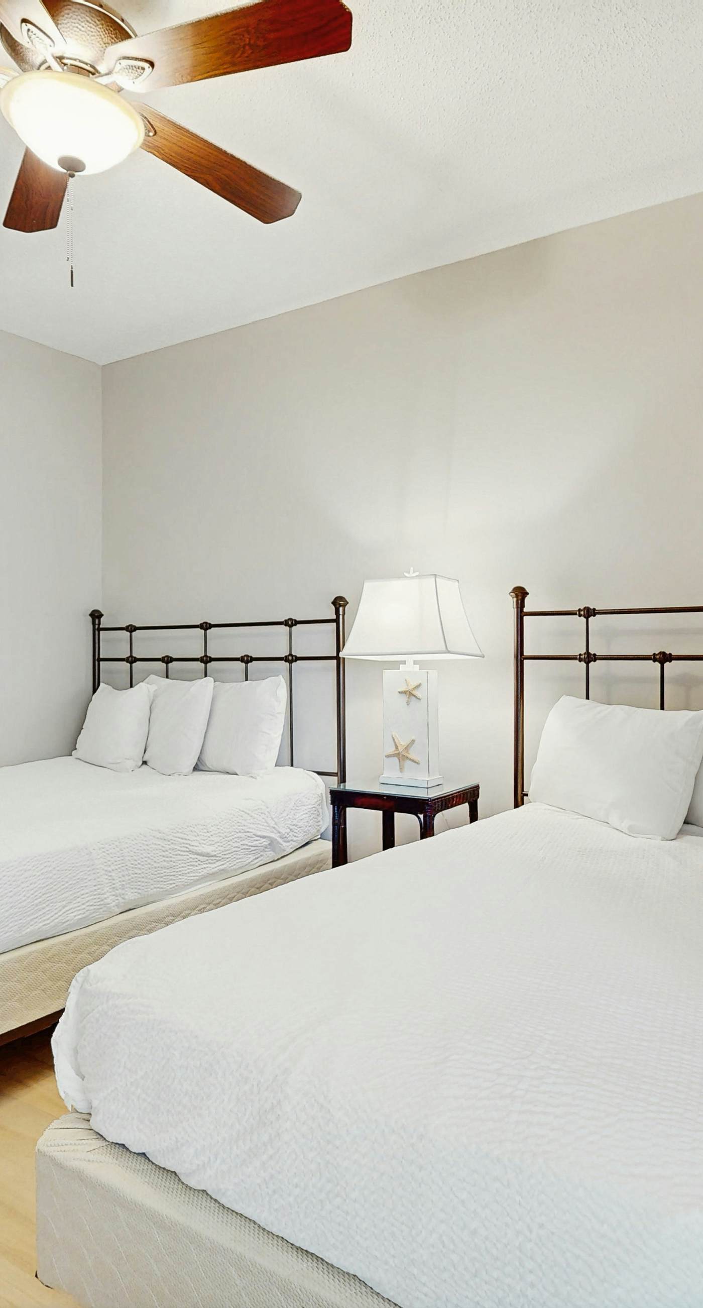 Elegant abode overlooking the pool with beach access, tennis & pickleball