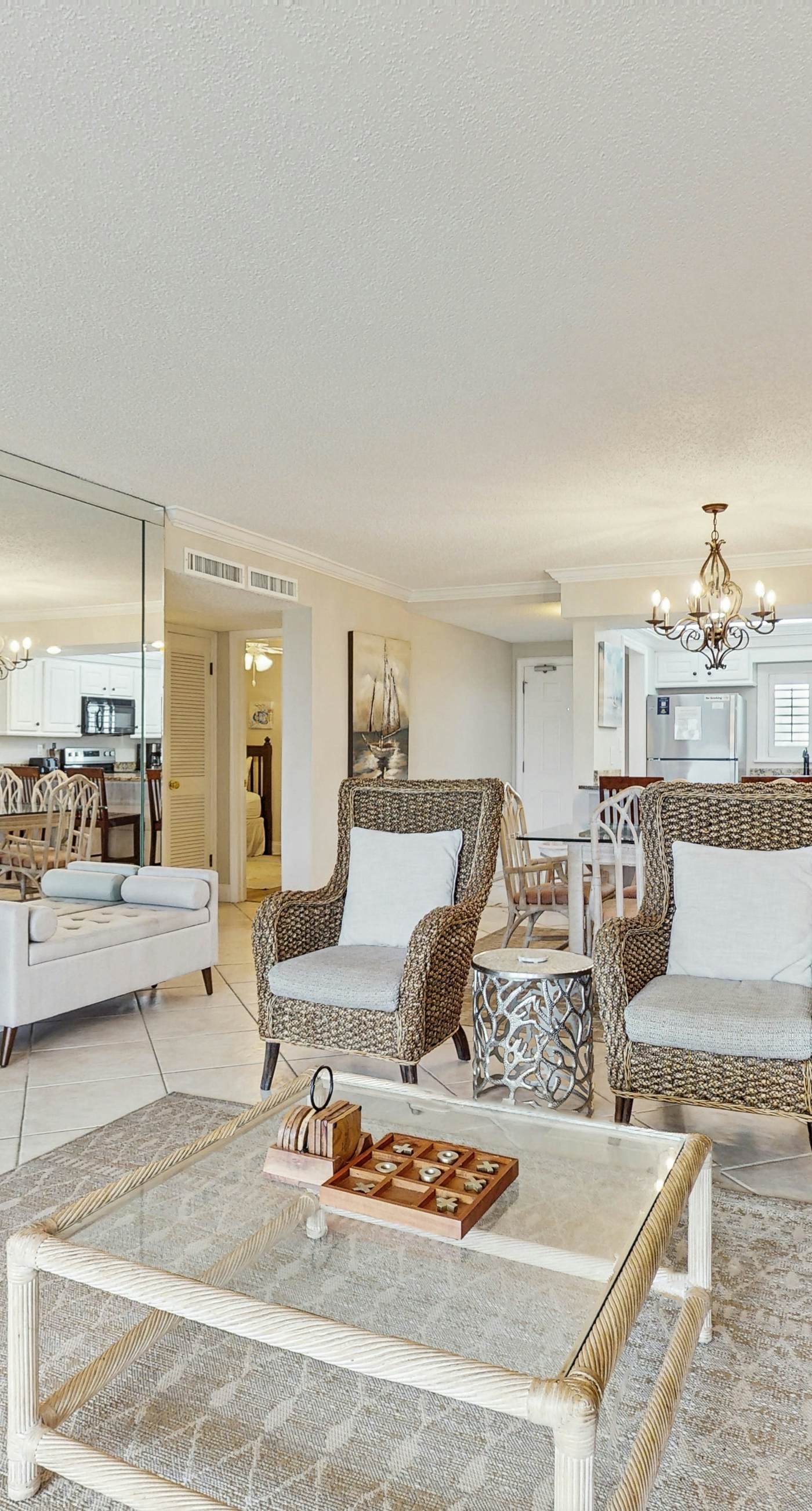 Cozy, Gulf-front home with 2 beach chairs - short distance to entertainment