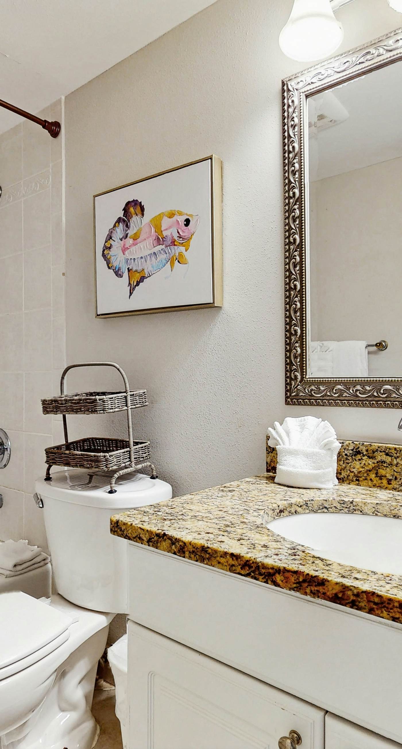 Cozy, Gulf-front home with 2 beach chairs - short distance to entertainment