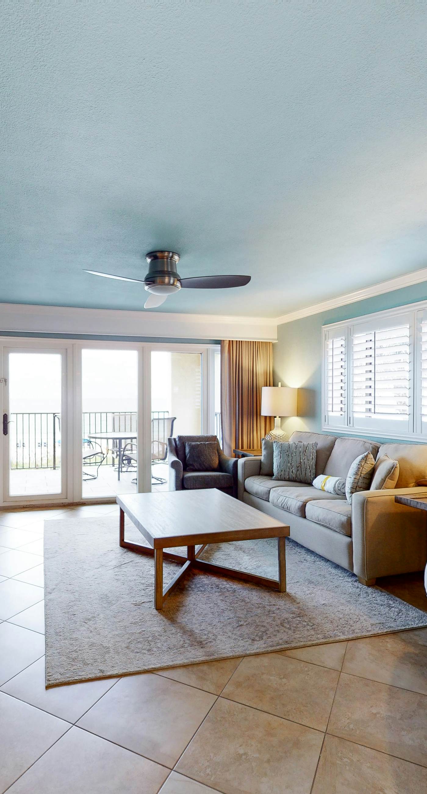 Gorgeous beachfront condo with a pool & private beach access