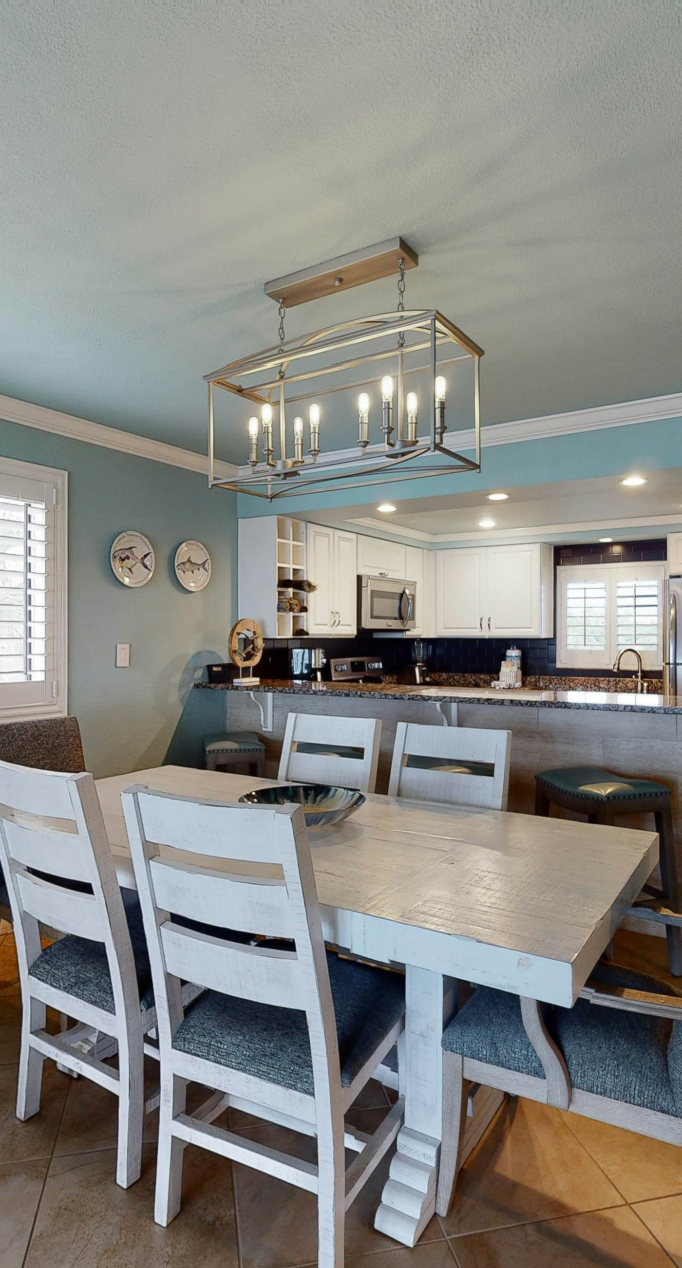 Gorgeous beachfront condo with a pool & private beach access