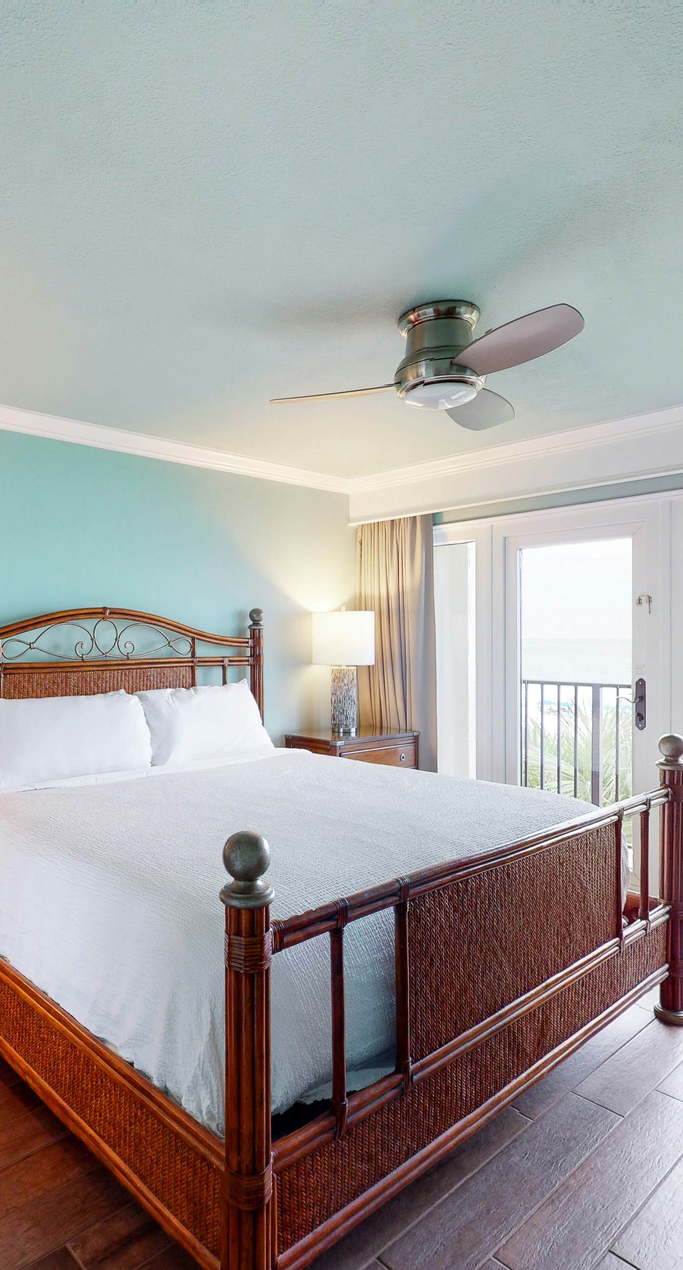 Gorgeous beachfront condo with a pool & private beach access