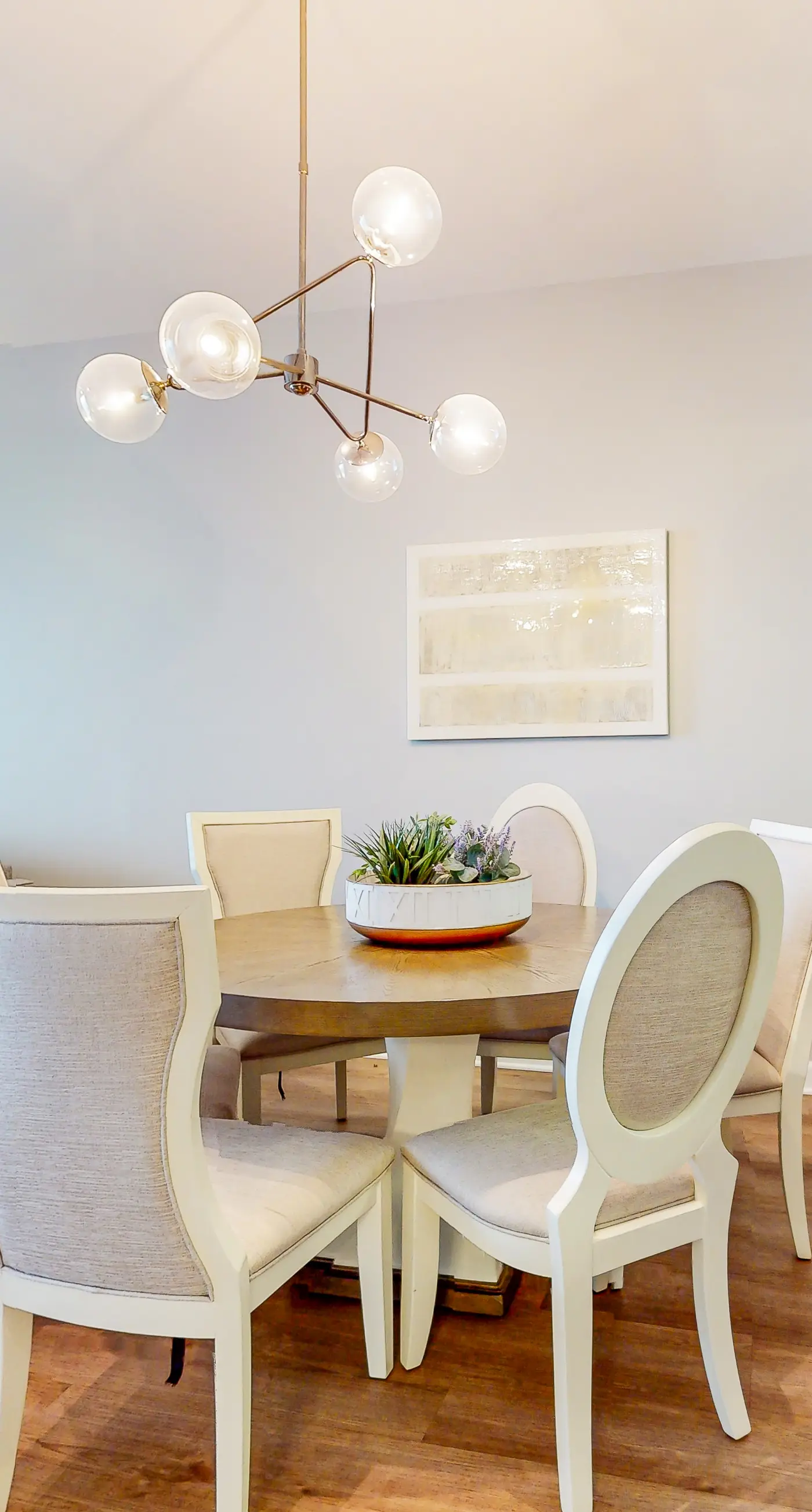 Bright getaway w/ gorgeous views - close to restaurants