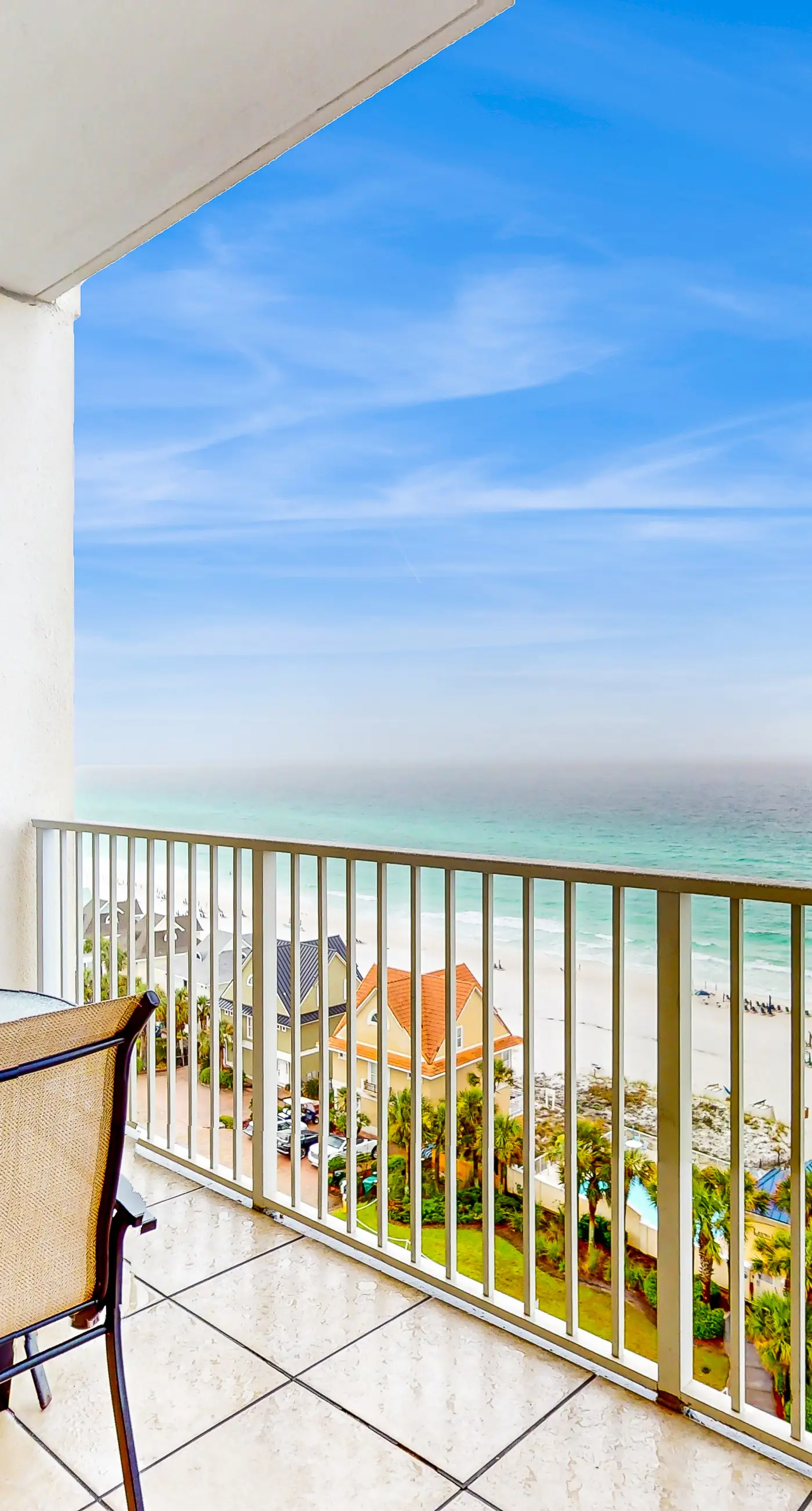 Bright getaway w/ gorgeous views - close to restaurants