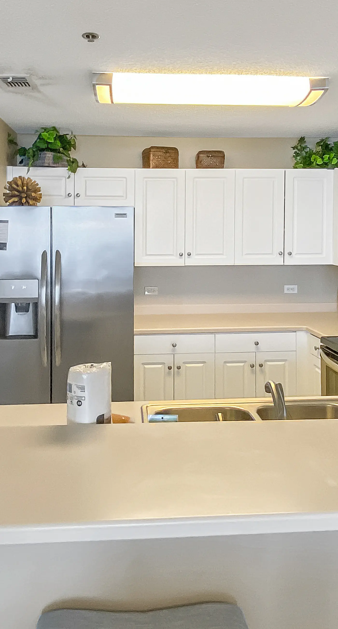 Comfortable unit, Breathtaking views, Quick walk to dining