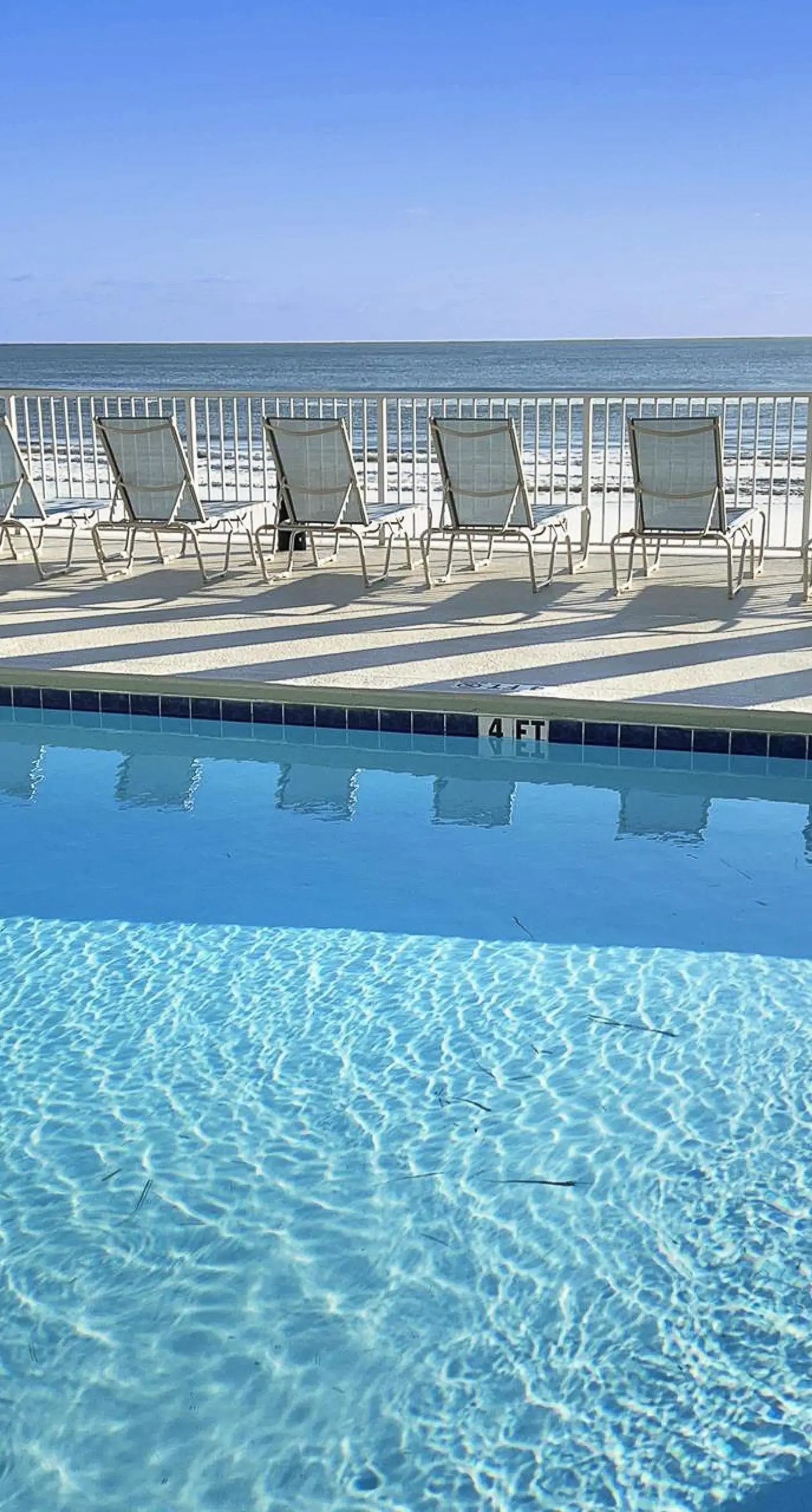 Comfortable unit, Breathtaking views, Quick walk to dining