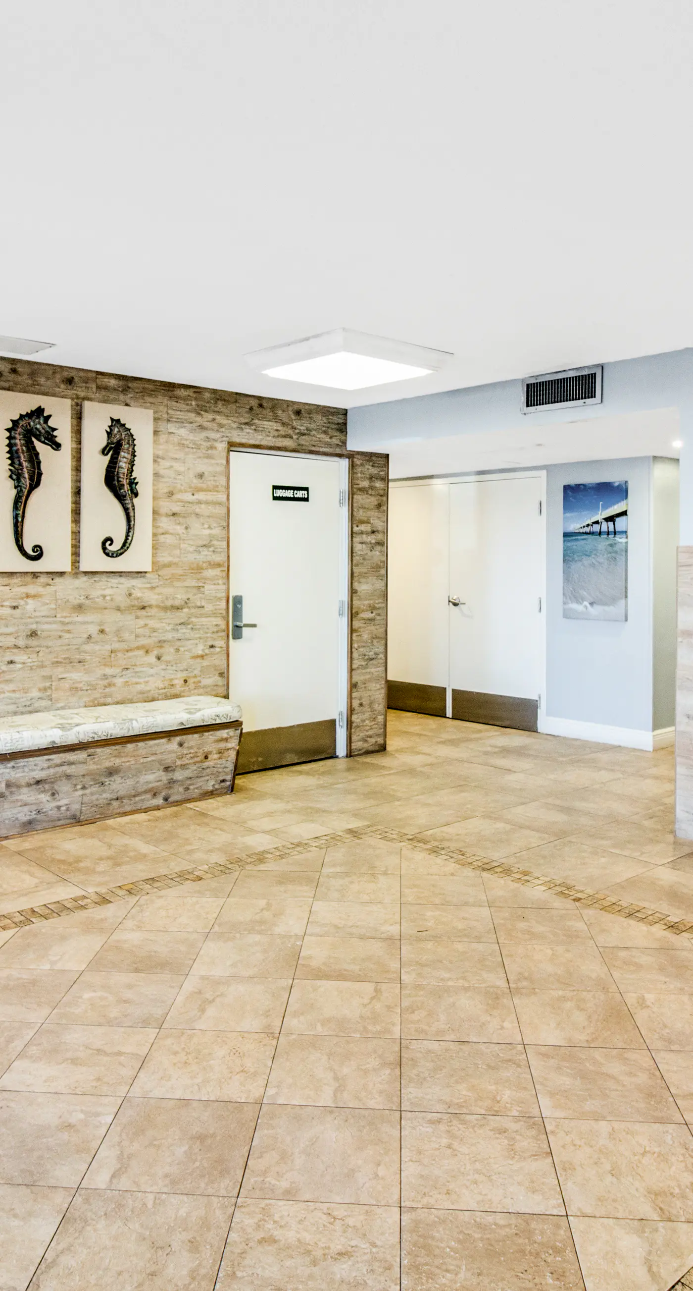 4th-floor, open, airy condo with Gulf Views- close to dining