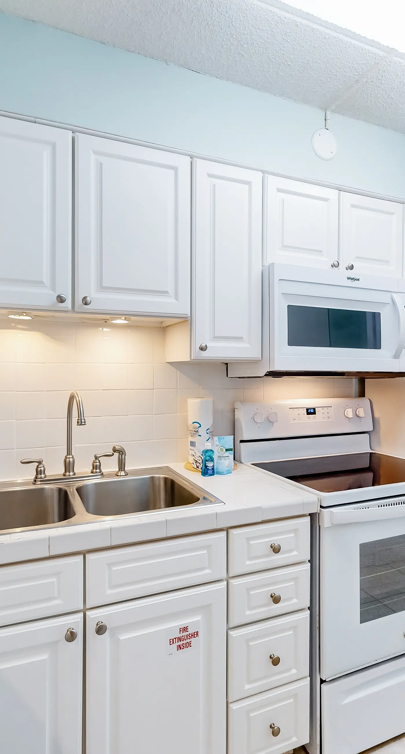 Island Echos 5G. 5th-floor, cozy Gulf-front condo with views - close to entertainment