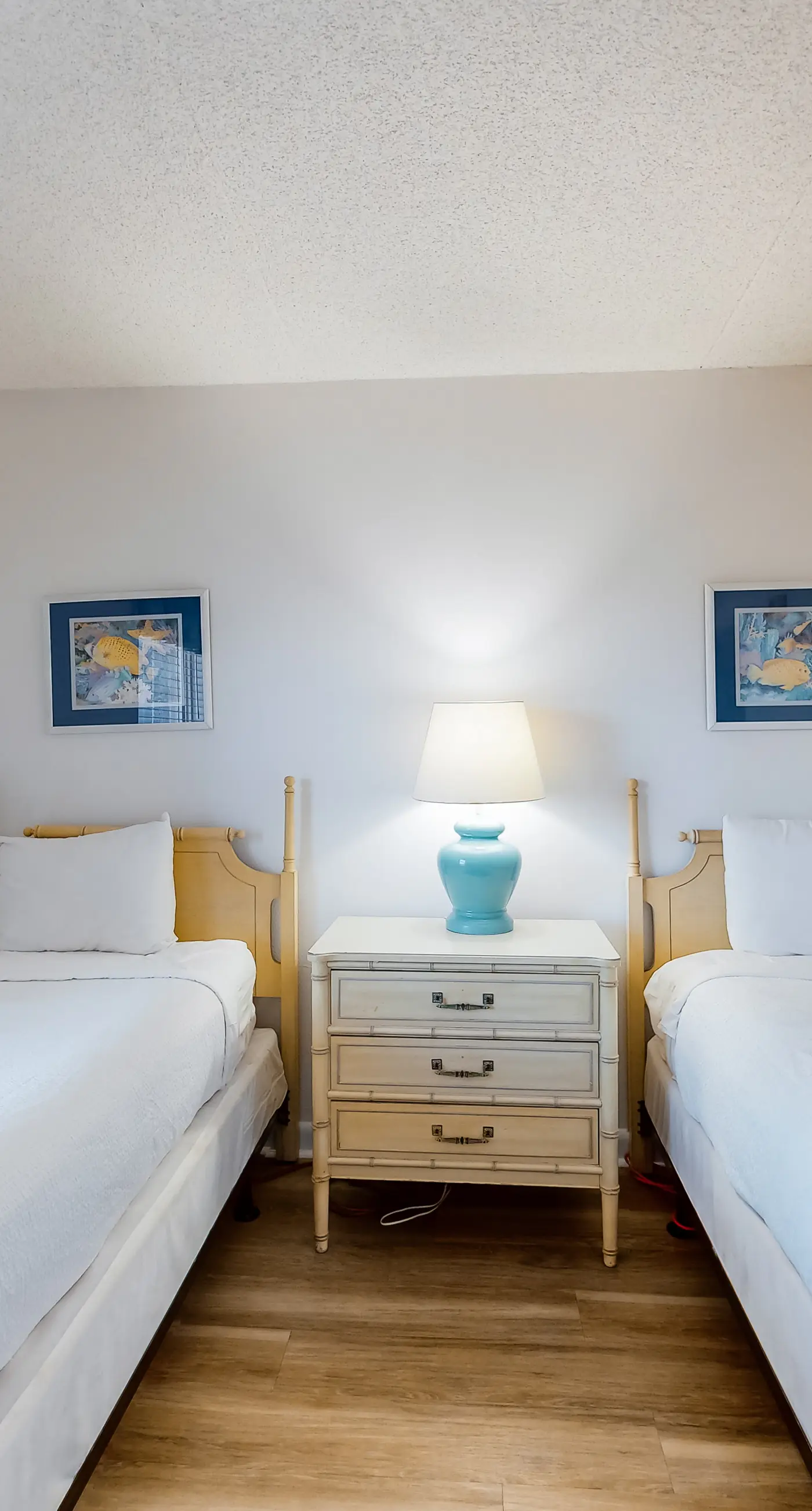 Island Echos 5G. 5th-floor, cozy Gulf-front condo with views - close to entertainment