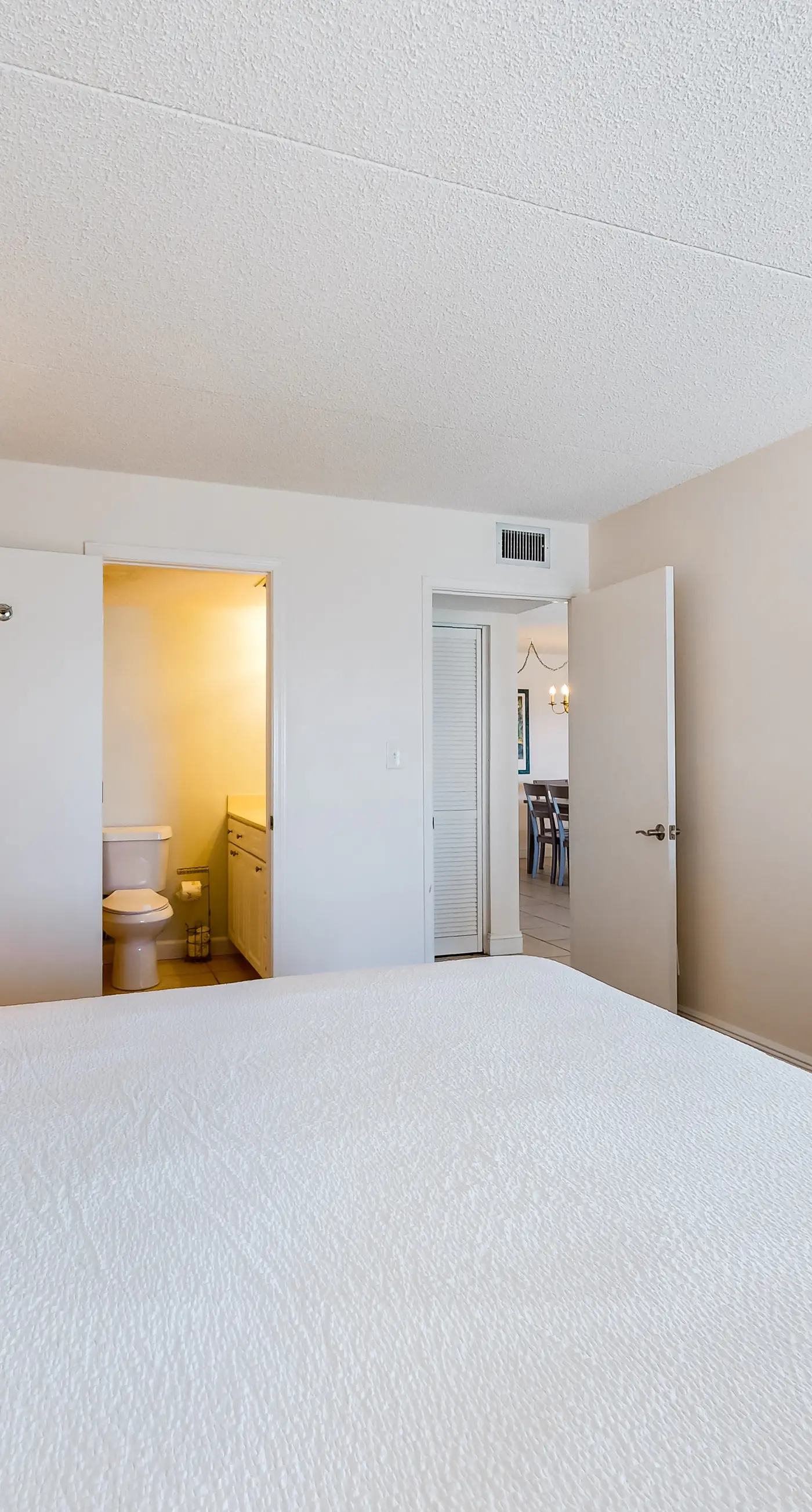 Island Echos 5G. 5th-floor, cozy Gulf-front condo with views - close to entertainment