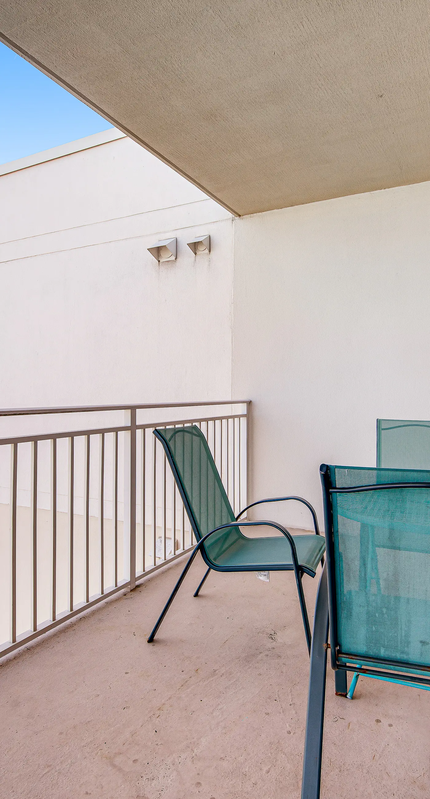 Cozy, Tropical Condo On Okaloosa Island, Children's Playground, 2 Hot Tubs