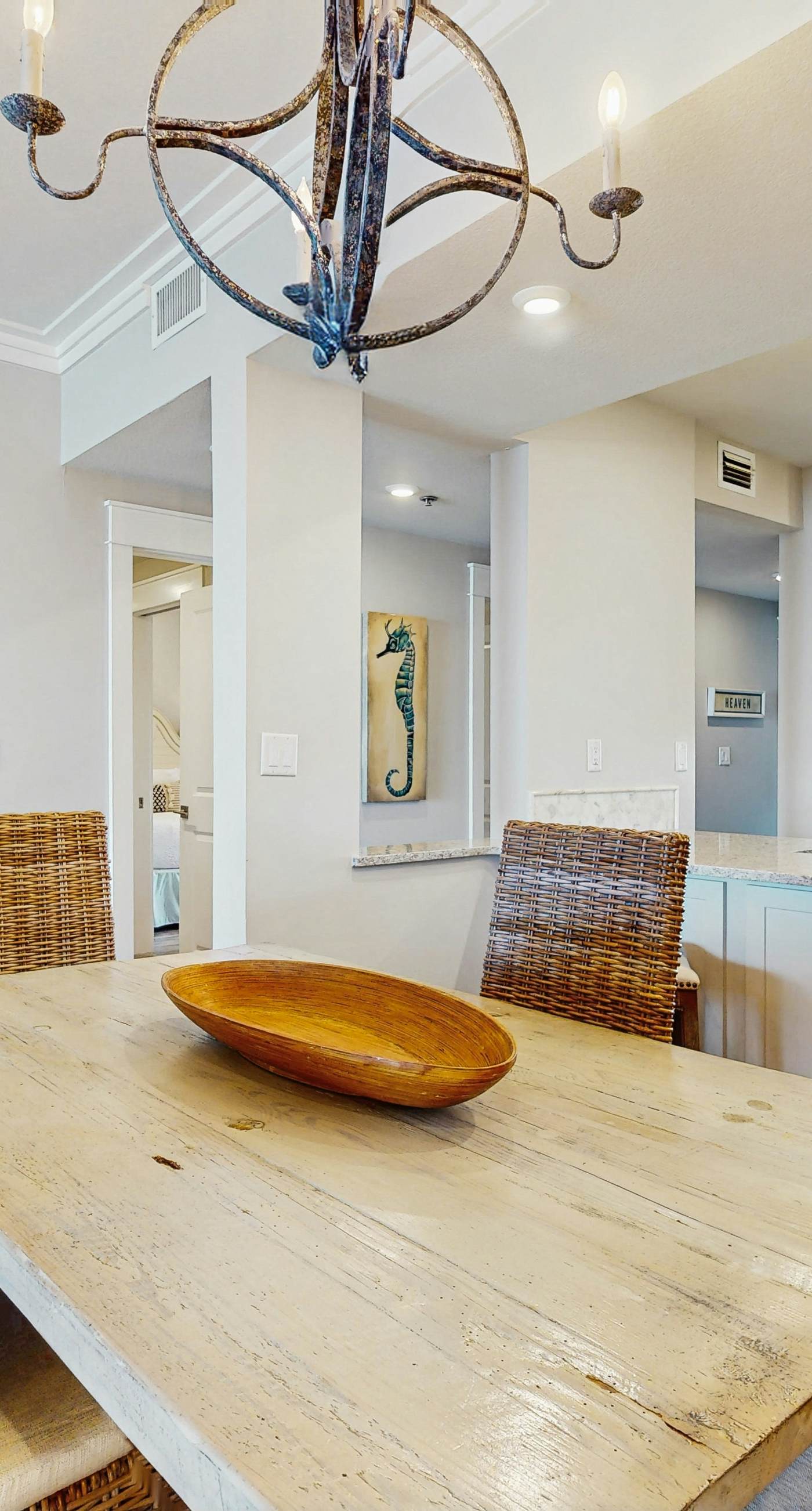 Oceanfront resort condo with balcony, lagoon pool, hot tub, Gulf view & pickleball