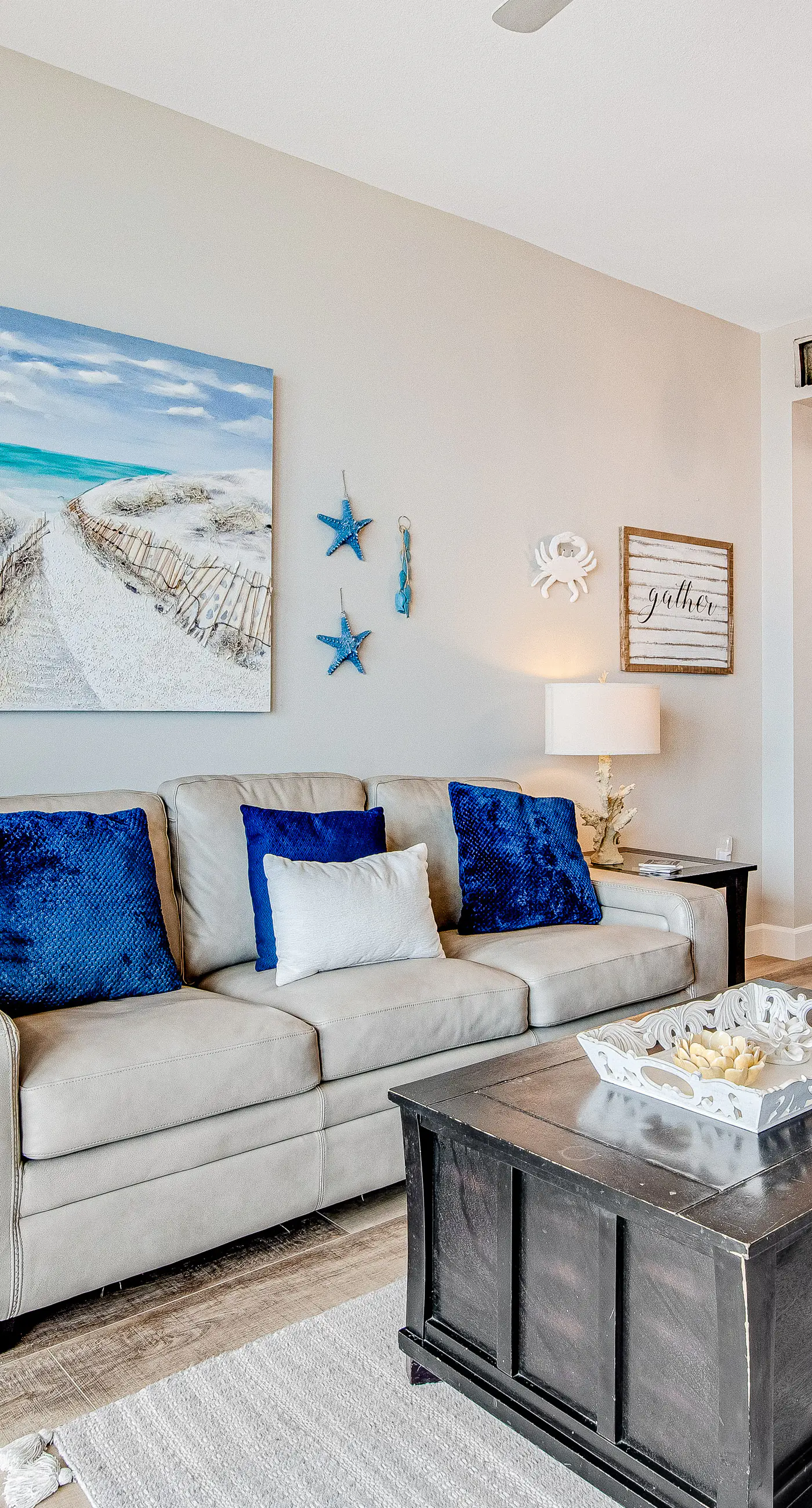 Inviting ninth-floor condo with upscale décor, Gulf-front views & pools