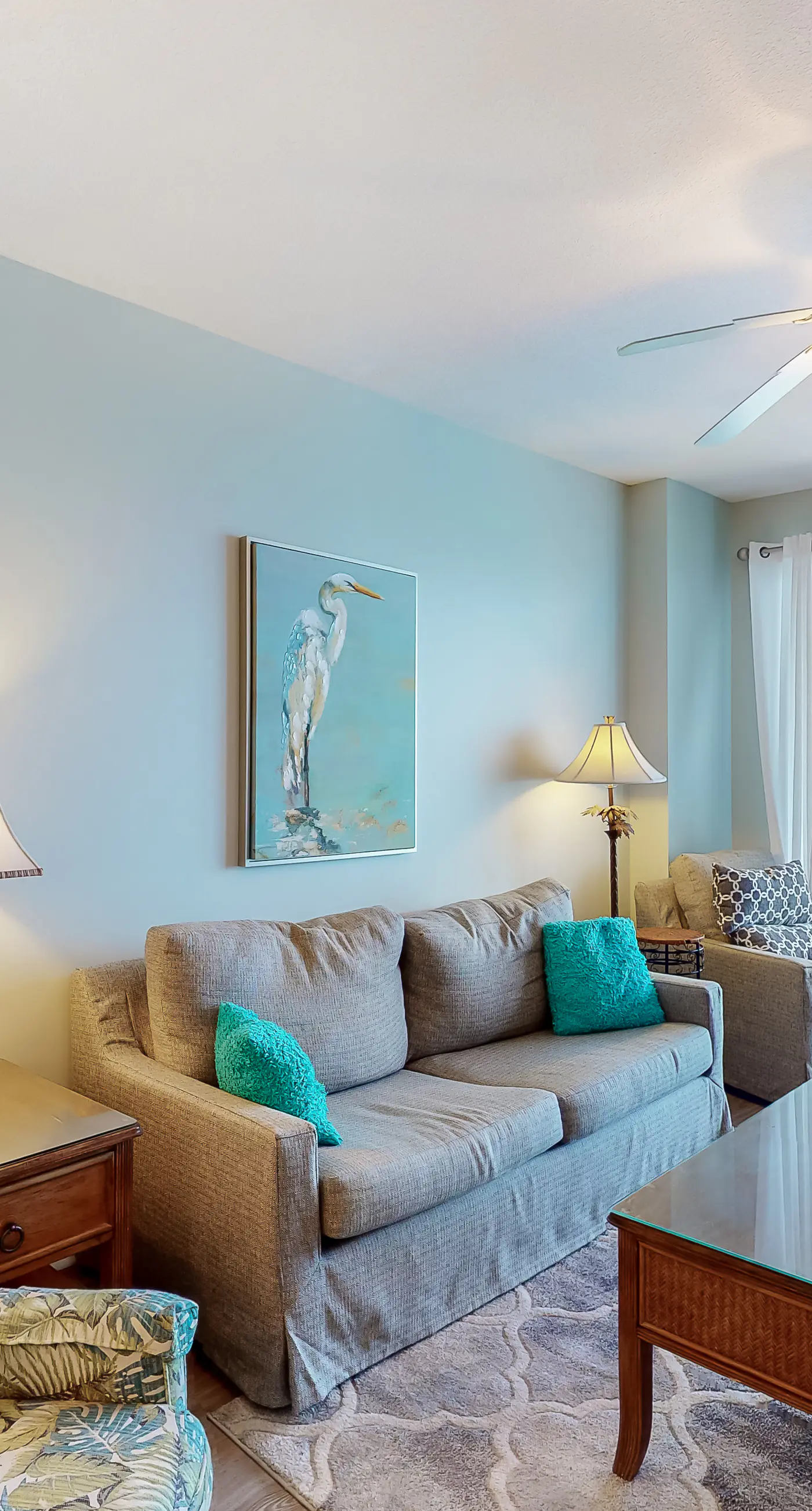 14th-floor, waterfront, beach-chic condo with pools & gym