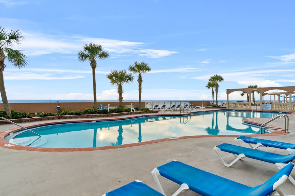 Sunrise Beach 1410 - Beachfront Condo