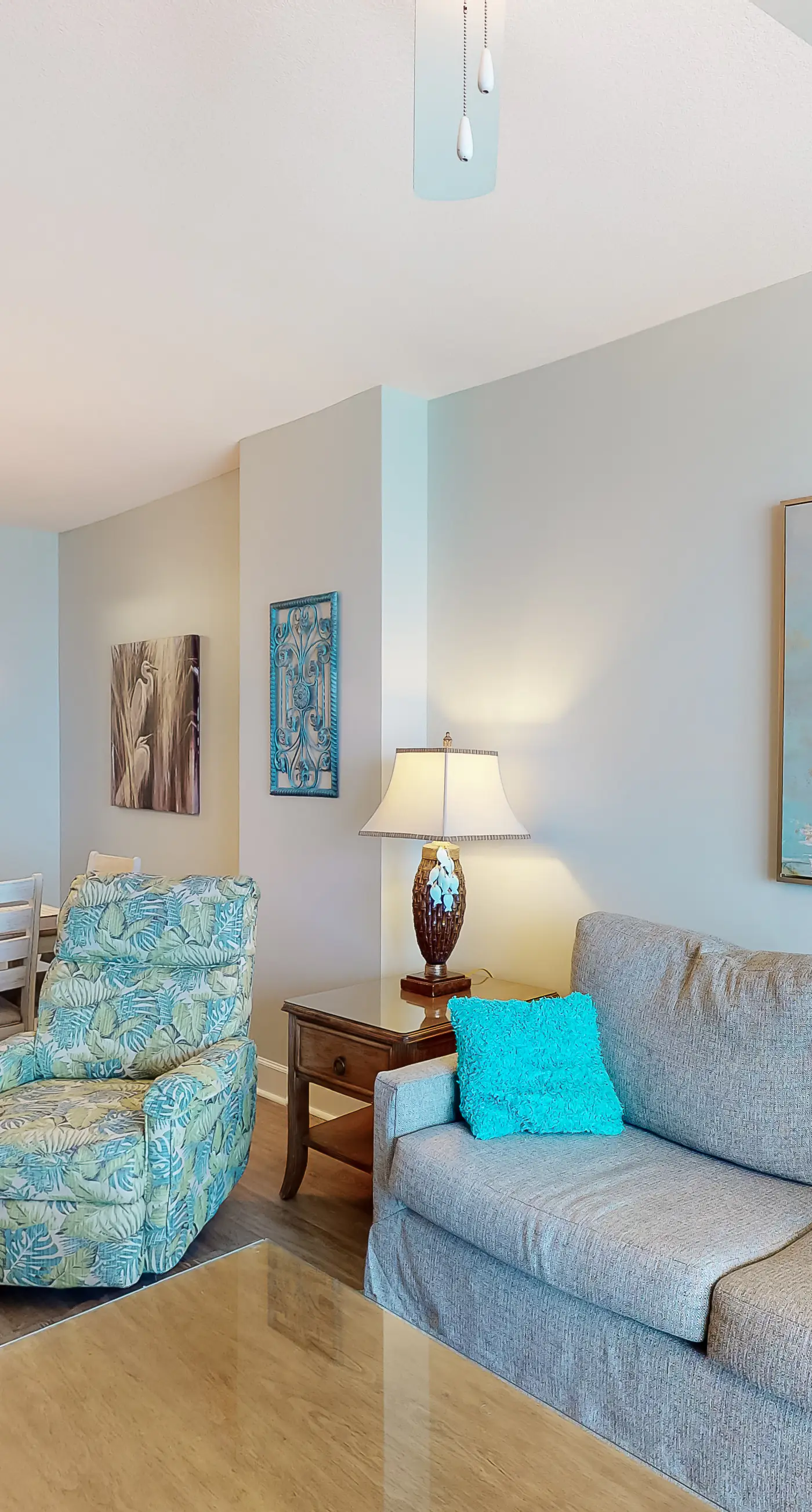 14th-floor, waterfront, beach-chic condo with pools & gym