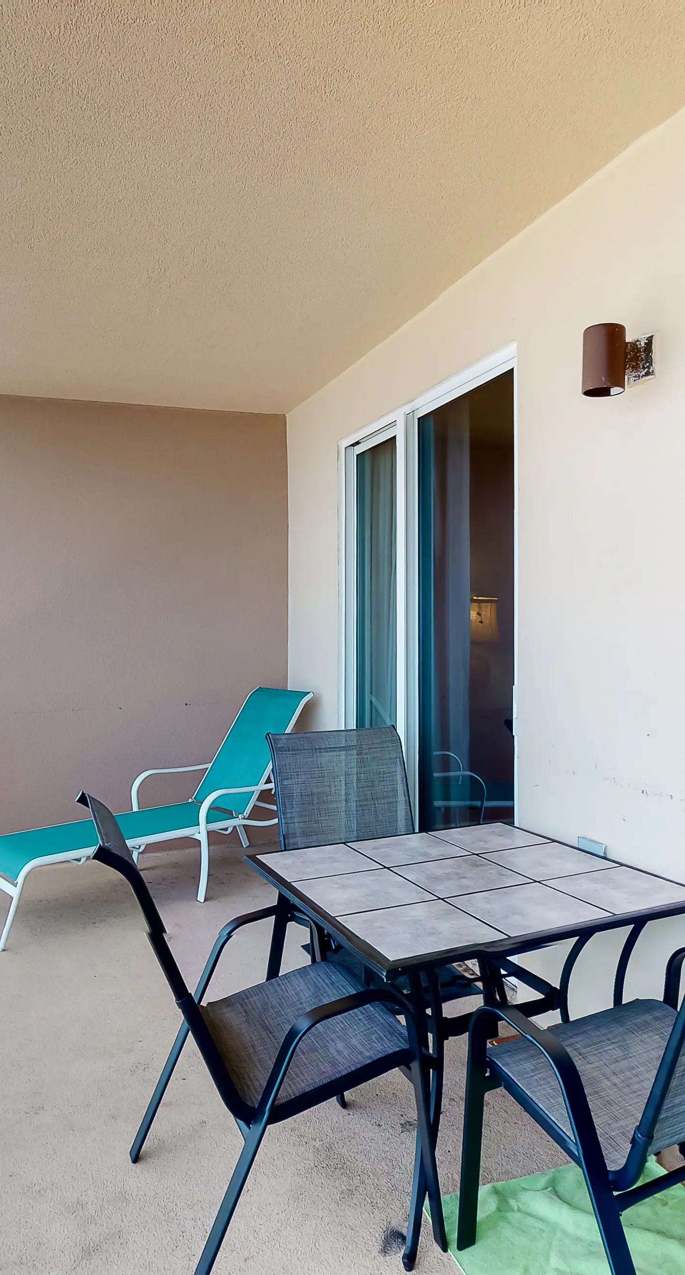 14th-floor, waterfront, beach-chic condo with pools & gym