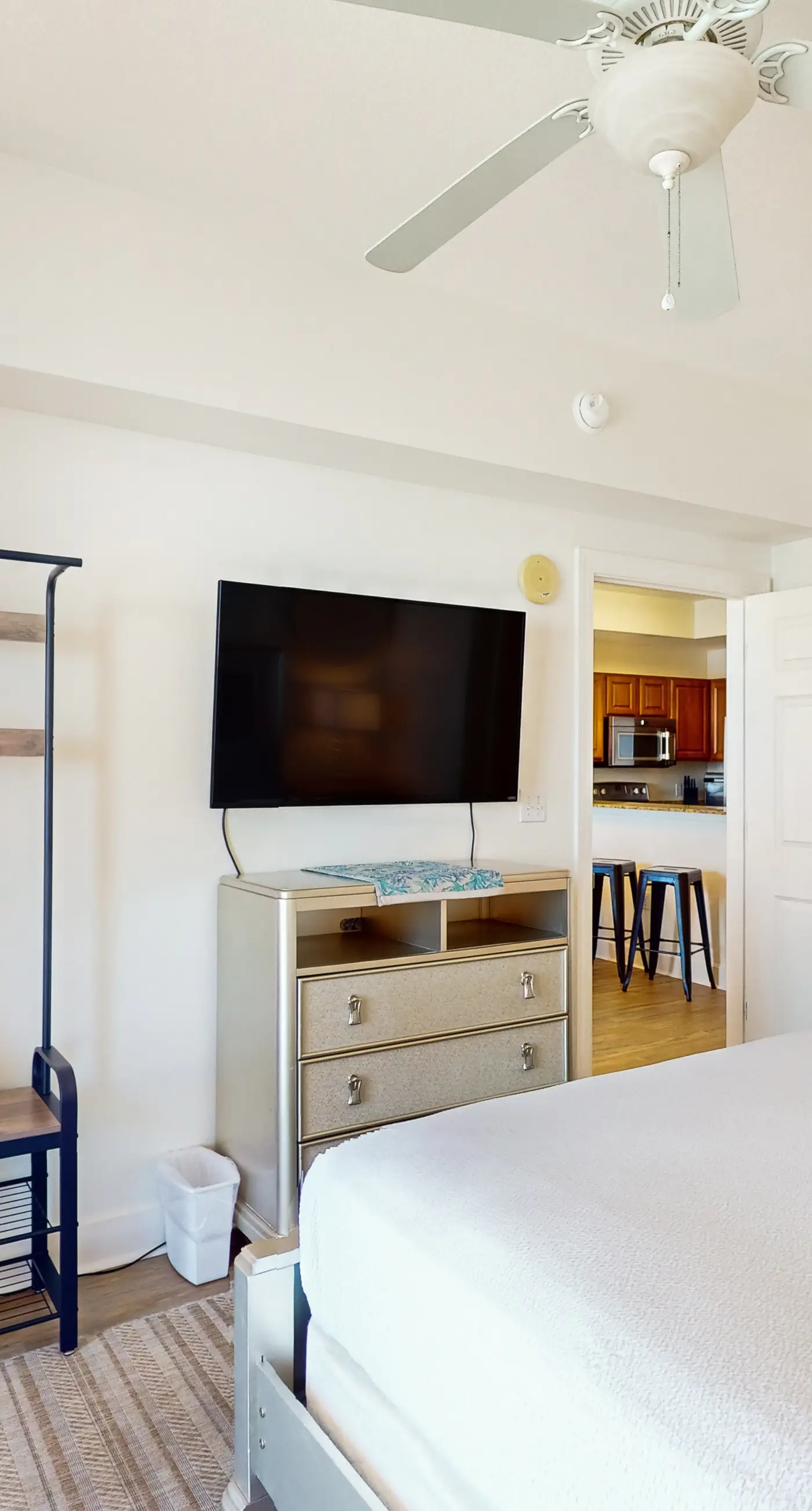 Newly Updated, 9th Floor Gulf-front Condo. Beach Chair Service Included