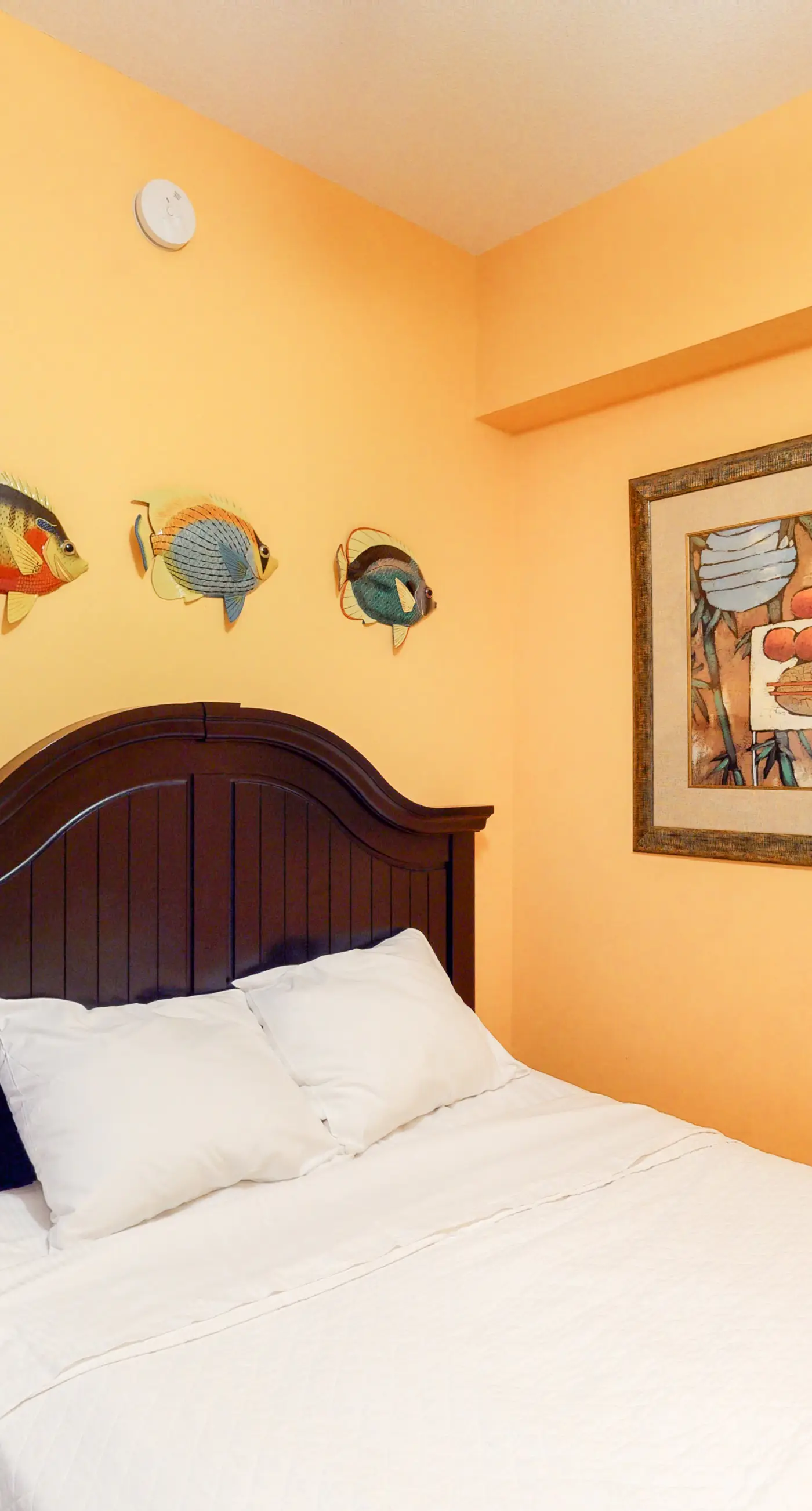 Beachfront condo with stunning views of the Gulf of Mexico & pools