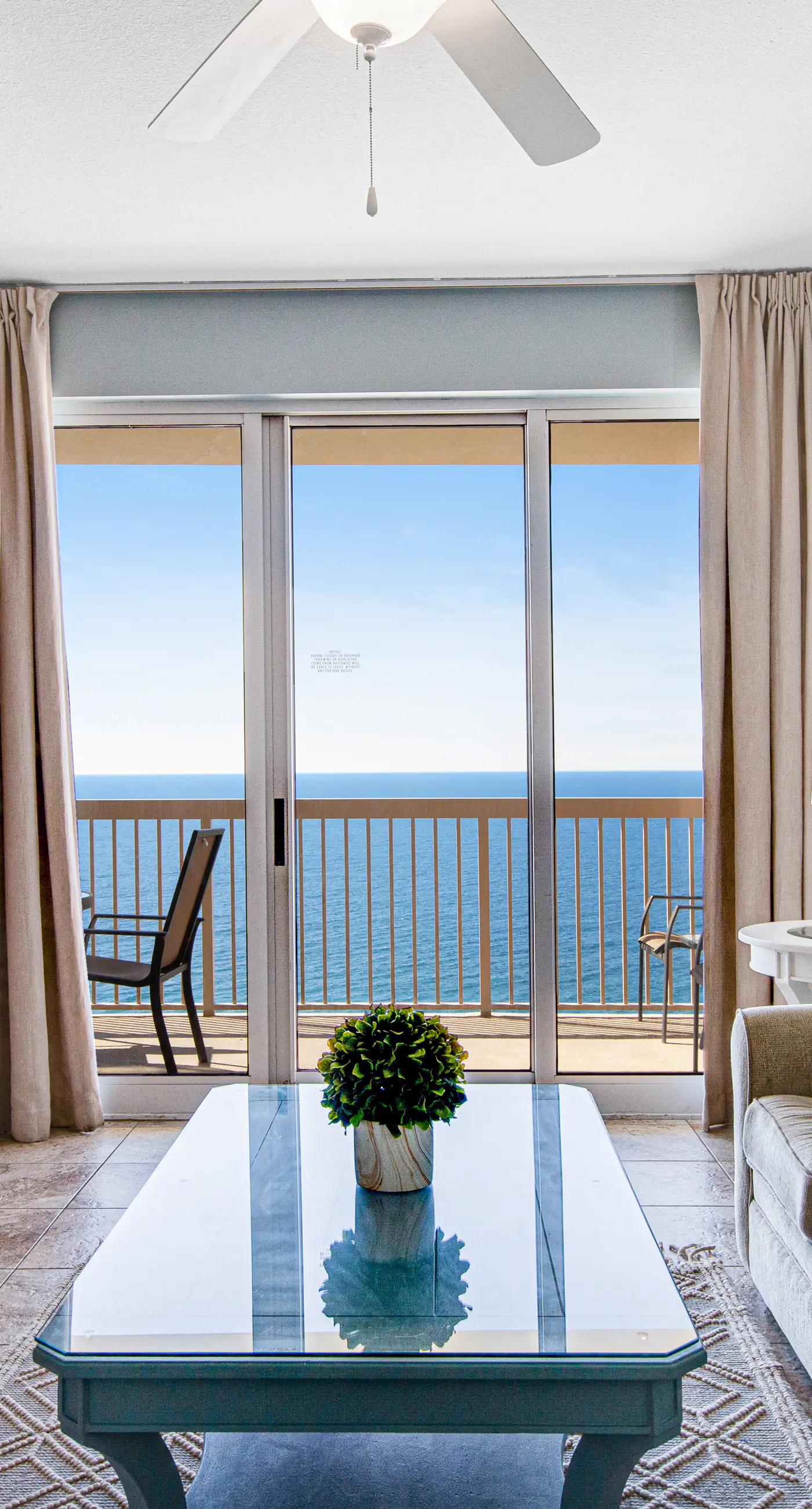 Stunning, 23rd-floor oceanfront condo with amazing beach views, 2 pools & gym