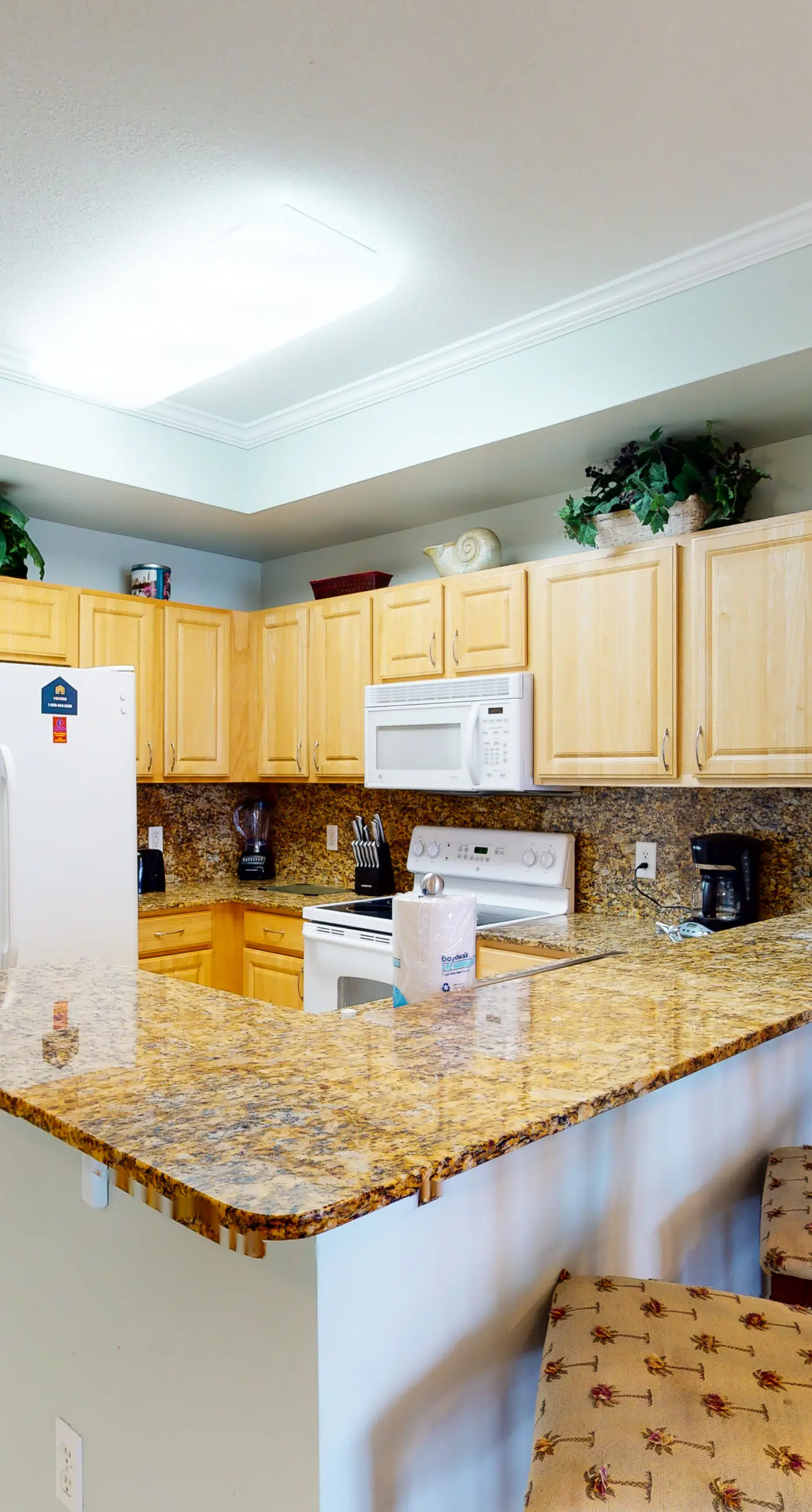 12th-floor, waterfront condo with pools, grills & fitness center