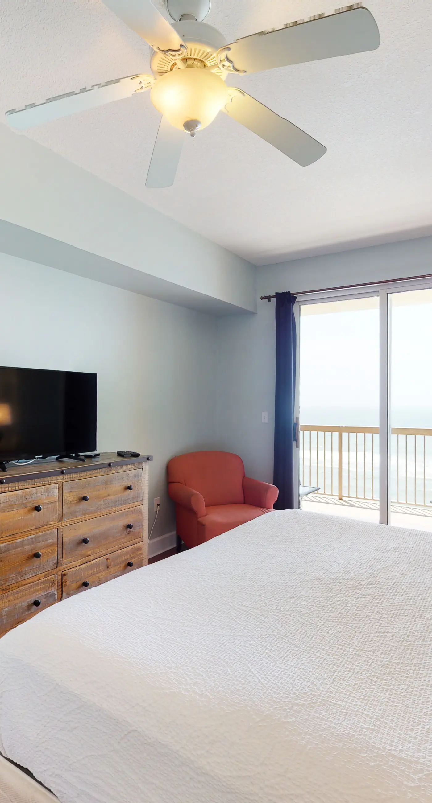 12th-floor, waterfront condo with pools, grills & fitness center