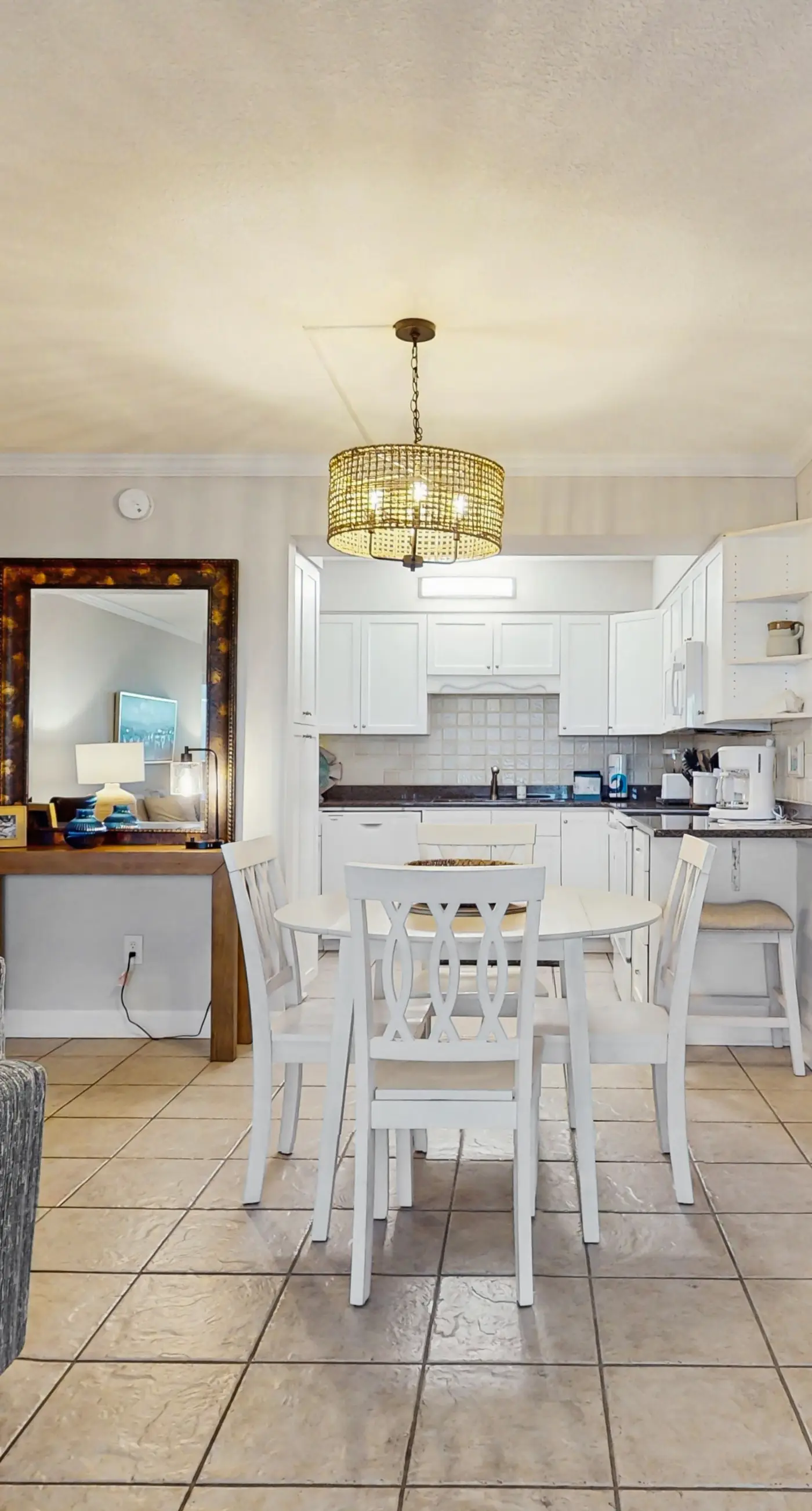 Island Echos 2D  2nd-floor, spacious, beachfront condo with ocean views - close to entertainment