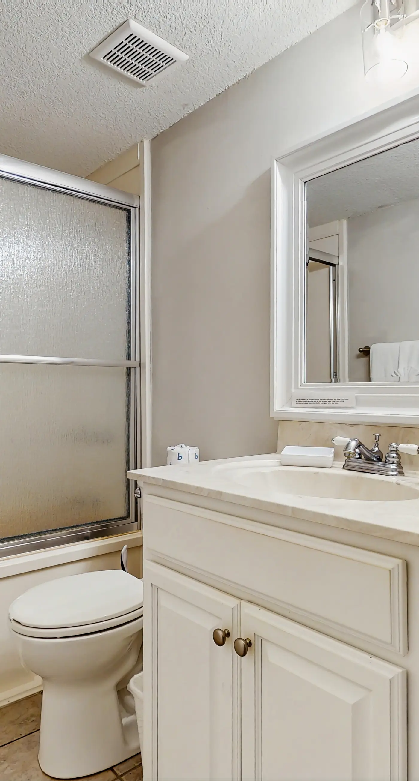 Island Echos 2D  2nd-floor, spacious, beachfront condo with ocean views - close to entertainment